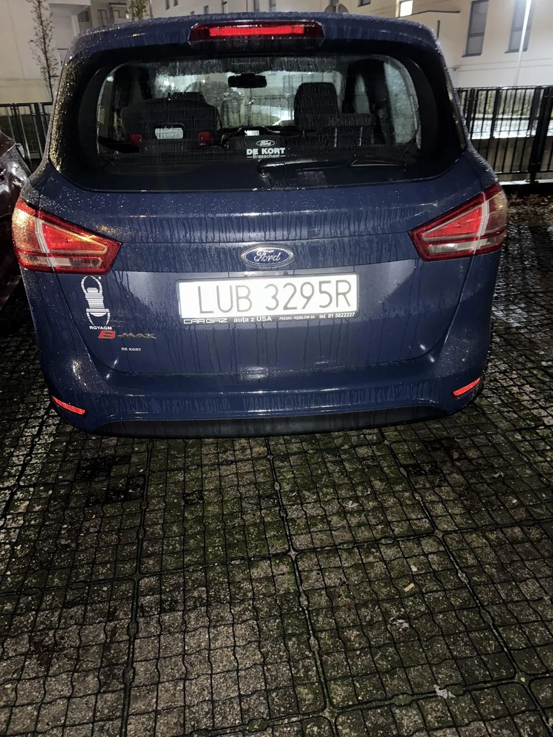 Szanowny kierowco, numerowany parking pod blokiem, to zazwyczaj parking prywatny.