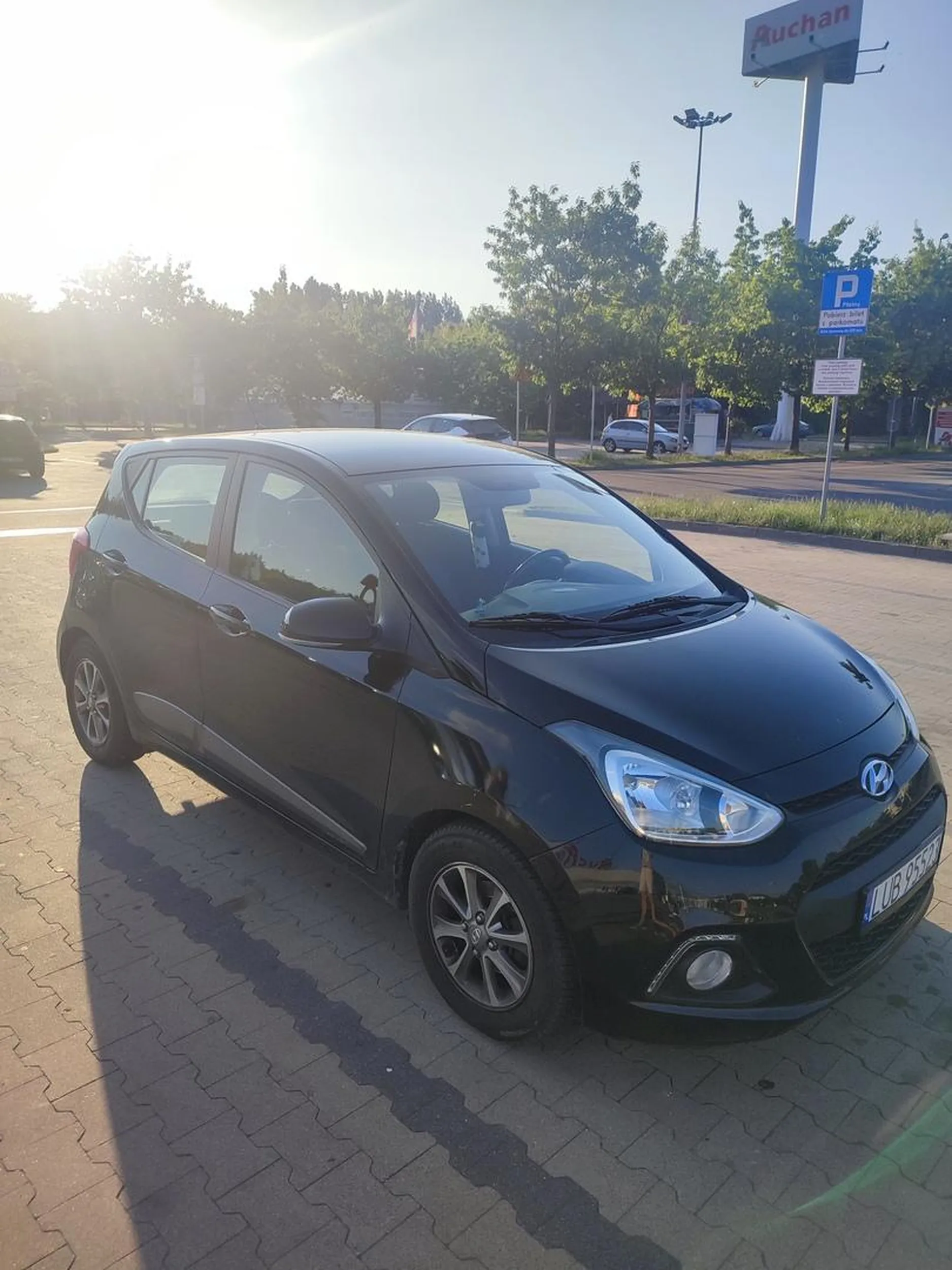 Piekna pani kierowczyni ze smug pozdrawiam Ps: jest juz zajeta