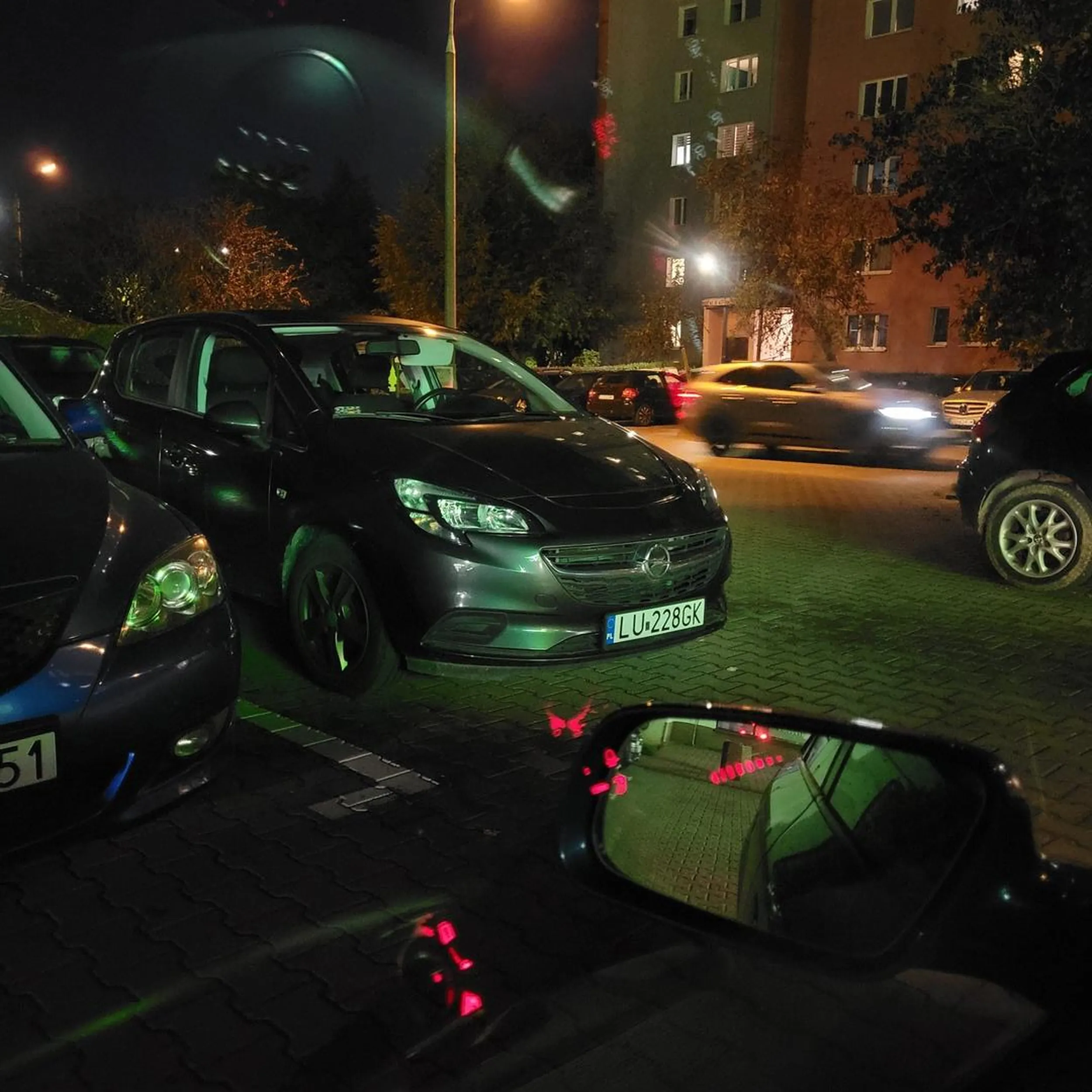 Brak wyobraźni jedyny wyjazd z parkingu. Srogi mandat za takie akcje