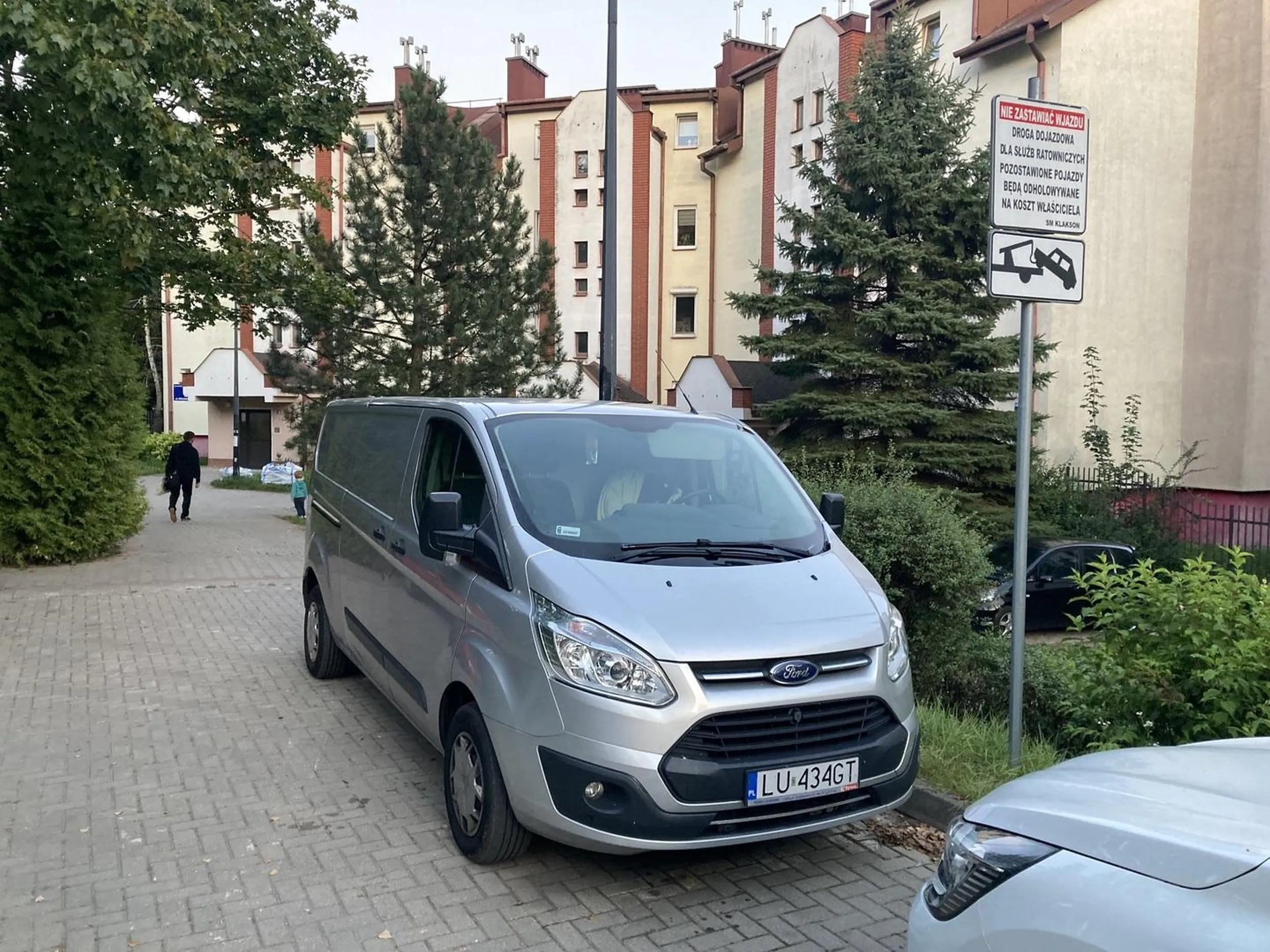 NOTORYCZNE ZASTAWIANIE DROGI DOJAZDOWEJ DLA SŁUŻB RATOWNICZYCH