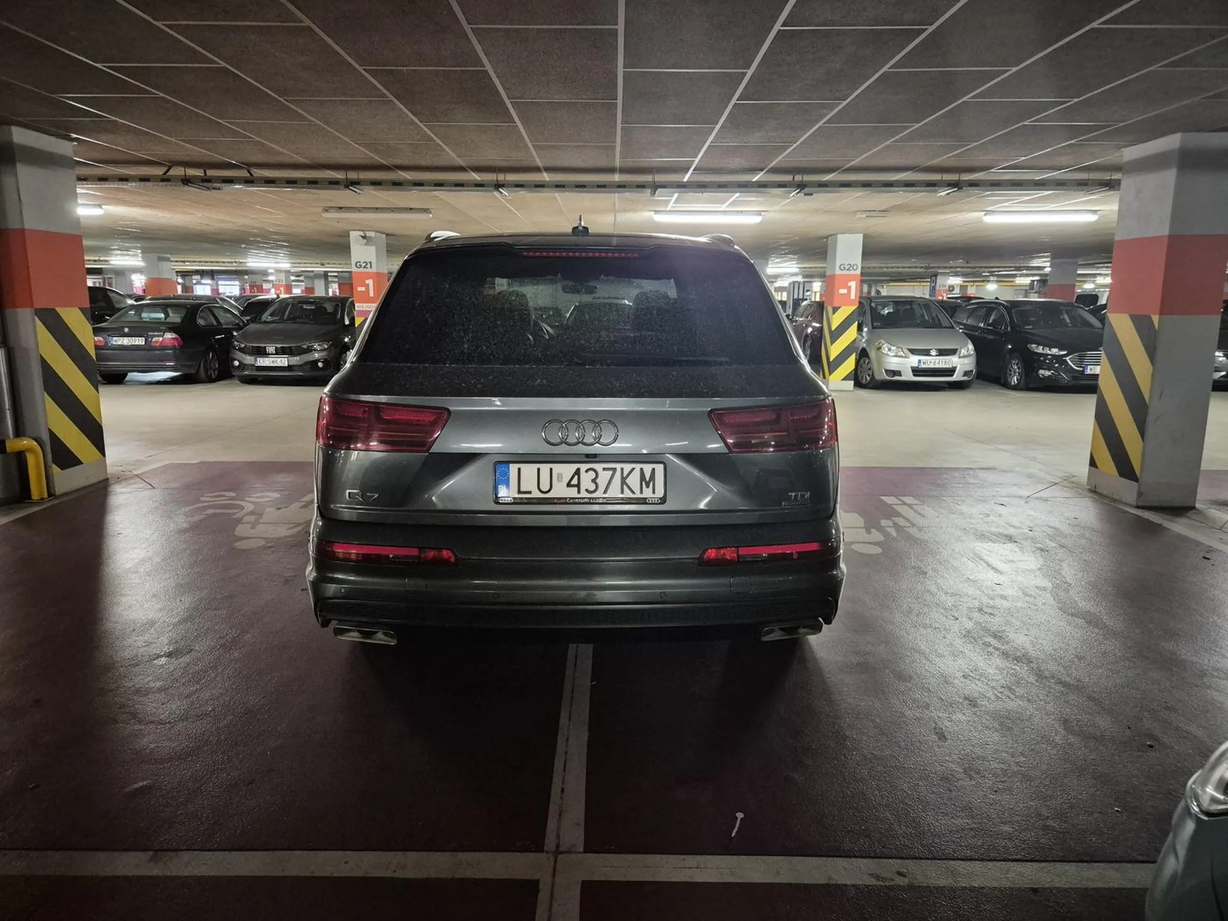 Miejsce dla rodzin z dziećmi. Tutaj potrzebowali aż dwóch miejsc.