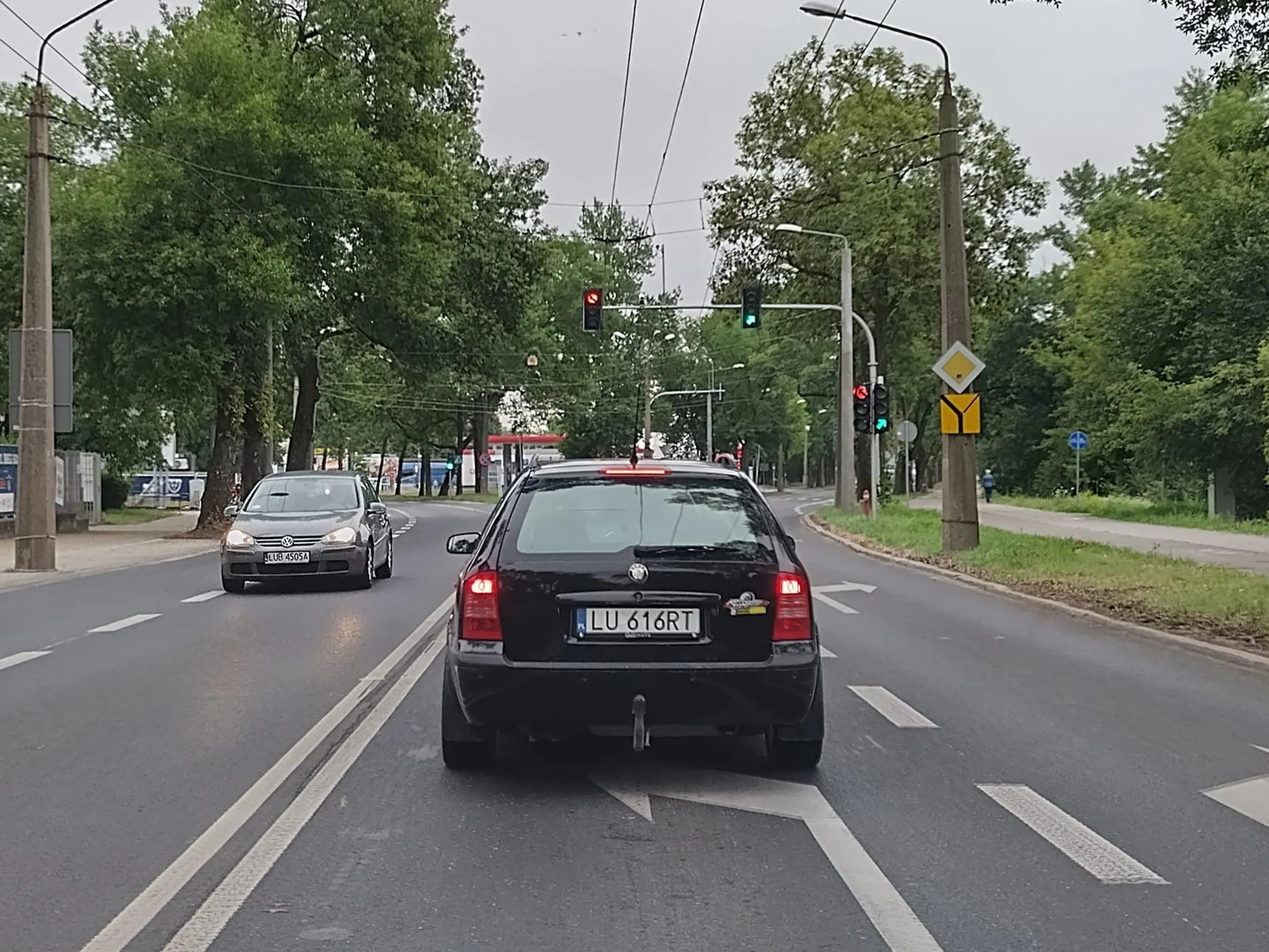 Dzięki chamie że jeździsz jak buc. Żałosny jesteś!!