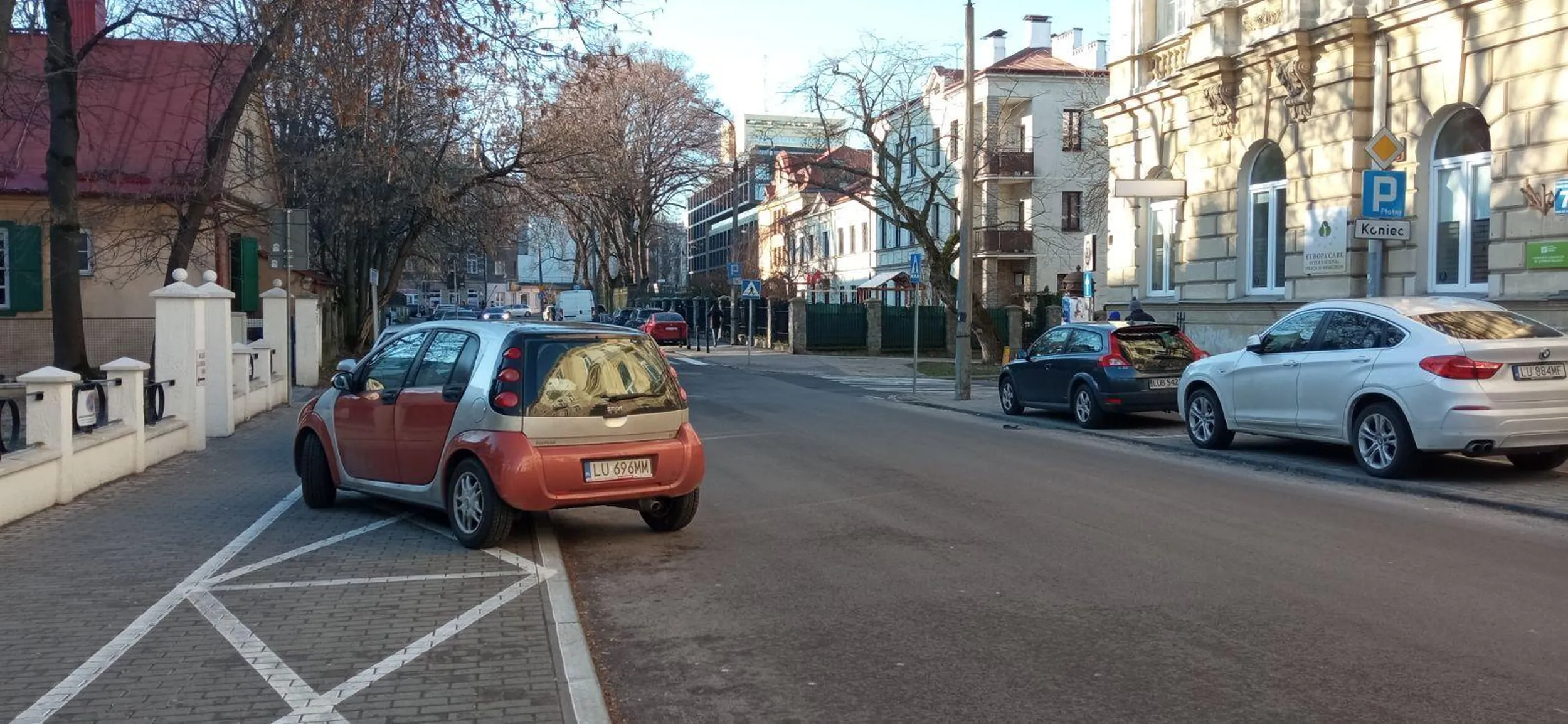 Miejsce dla karetek ? RCKiK Lublin.