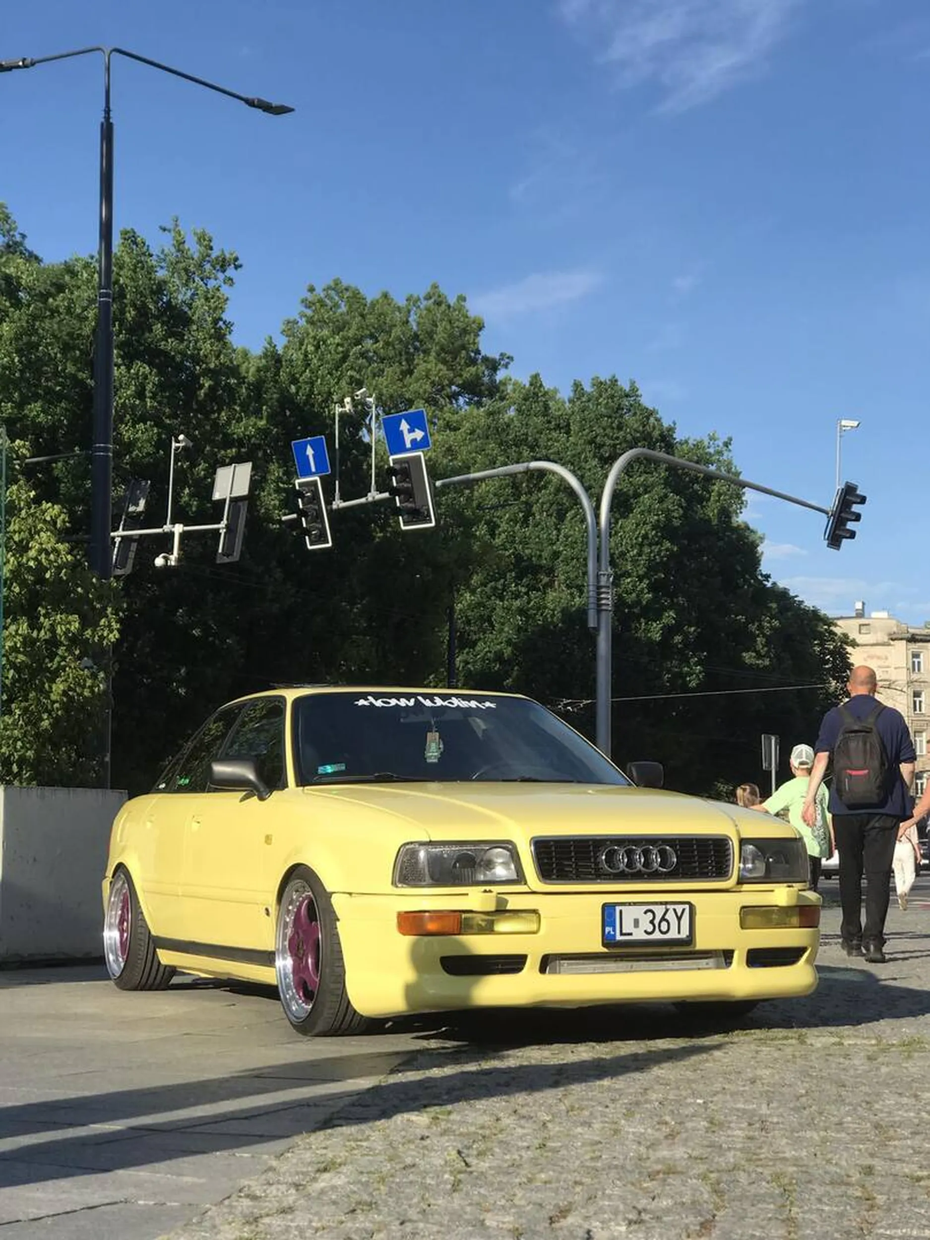 Panie siniaka mam przez te twoje żółte autko nie polecam