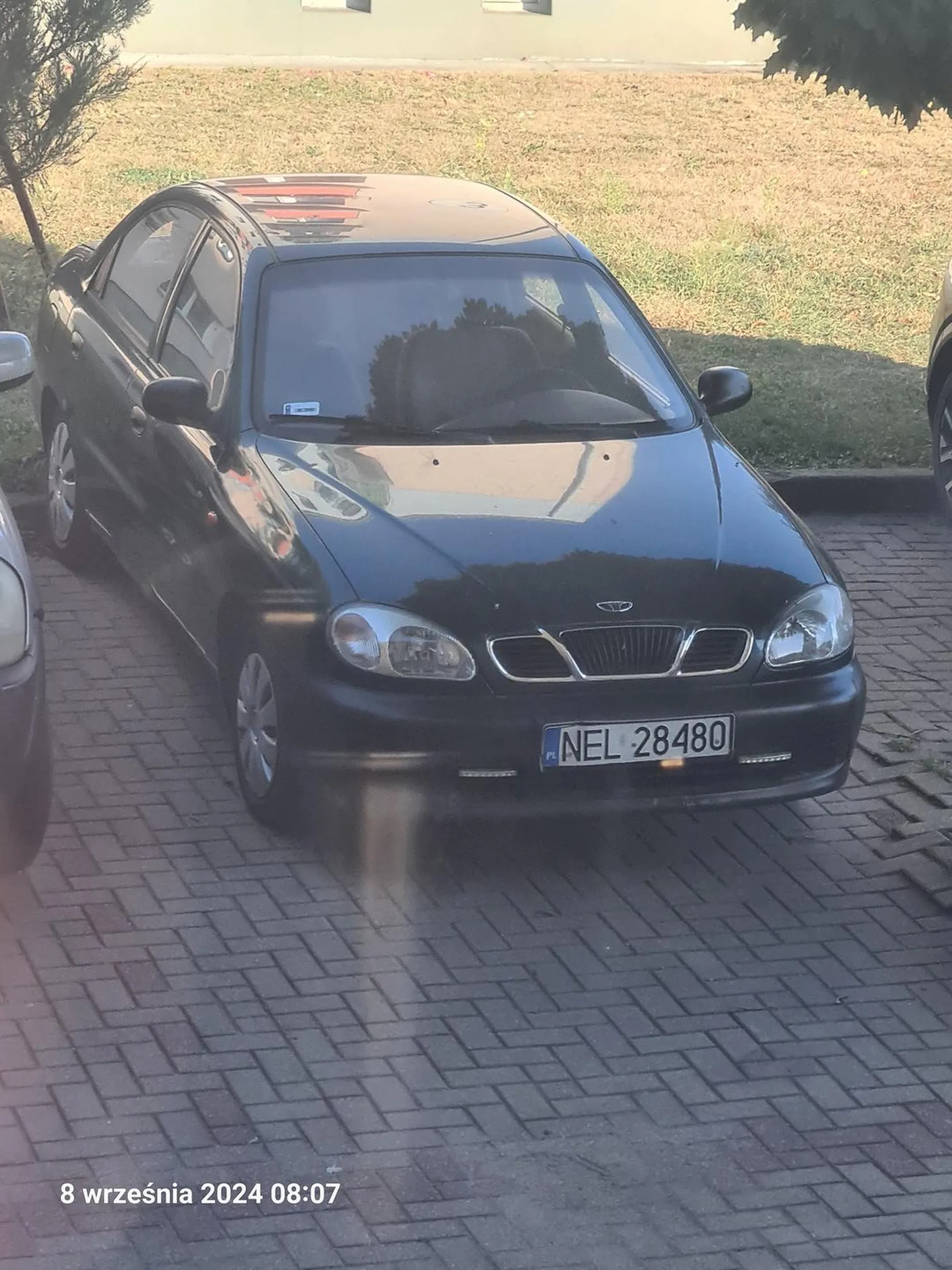 Od dwóch miesięcy stoi na parkingu osiedla 1000-lecia w Grajewie.