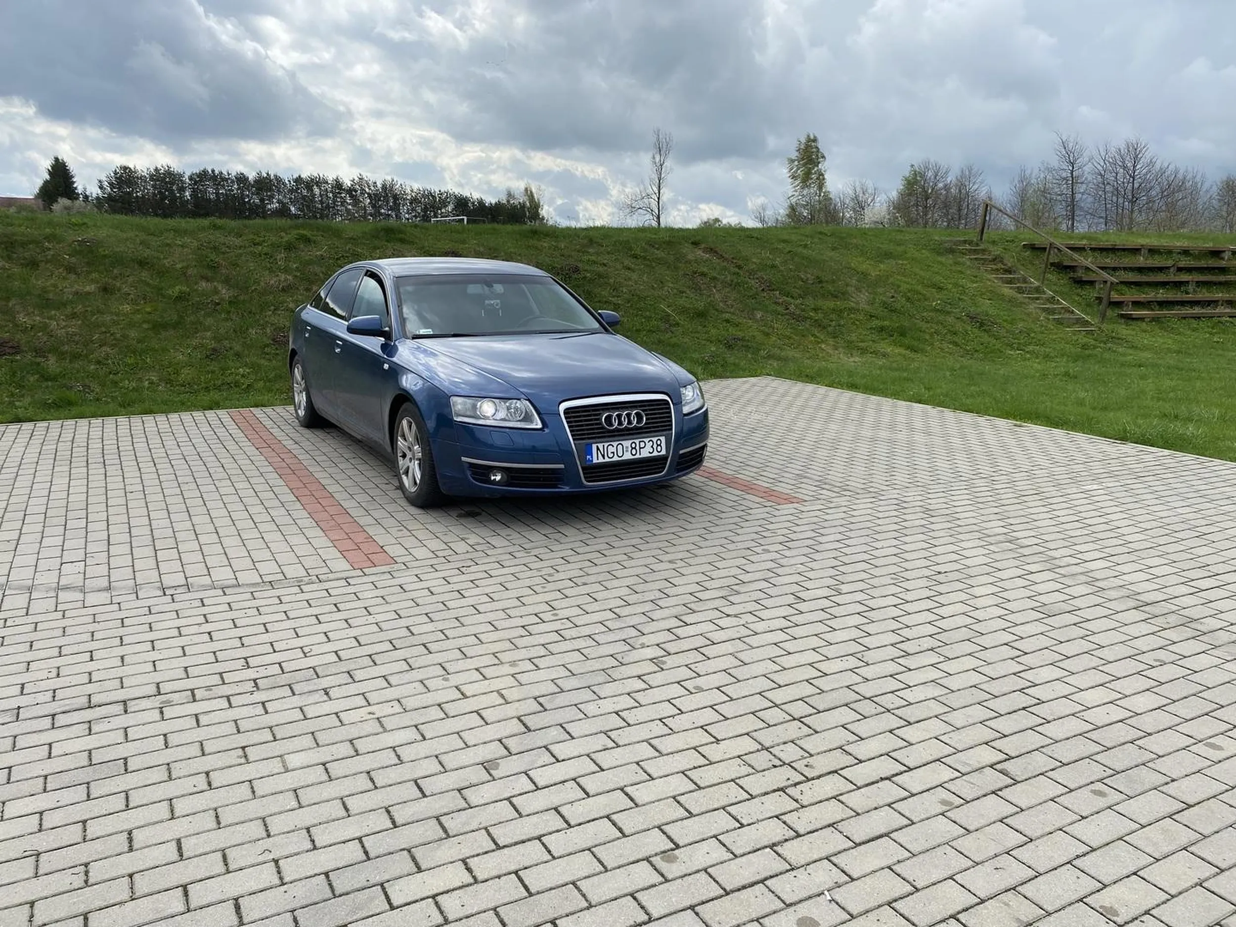 Pifko można, z takim gitem będę jeździł.