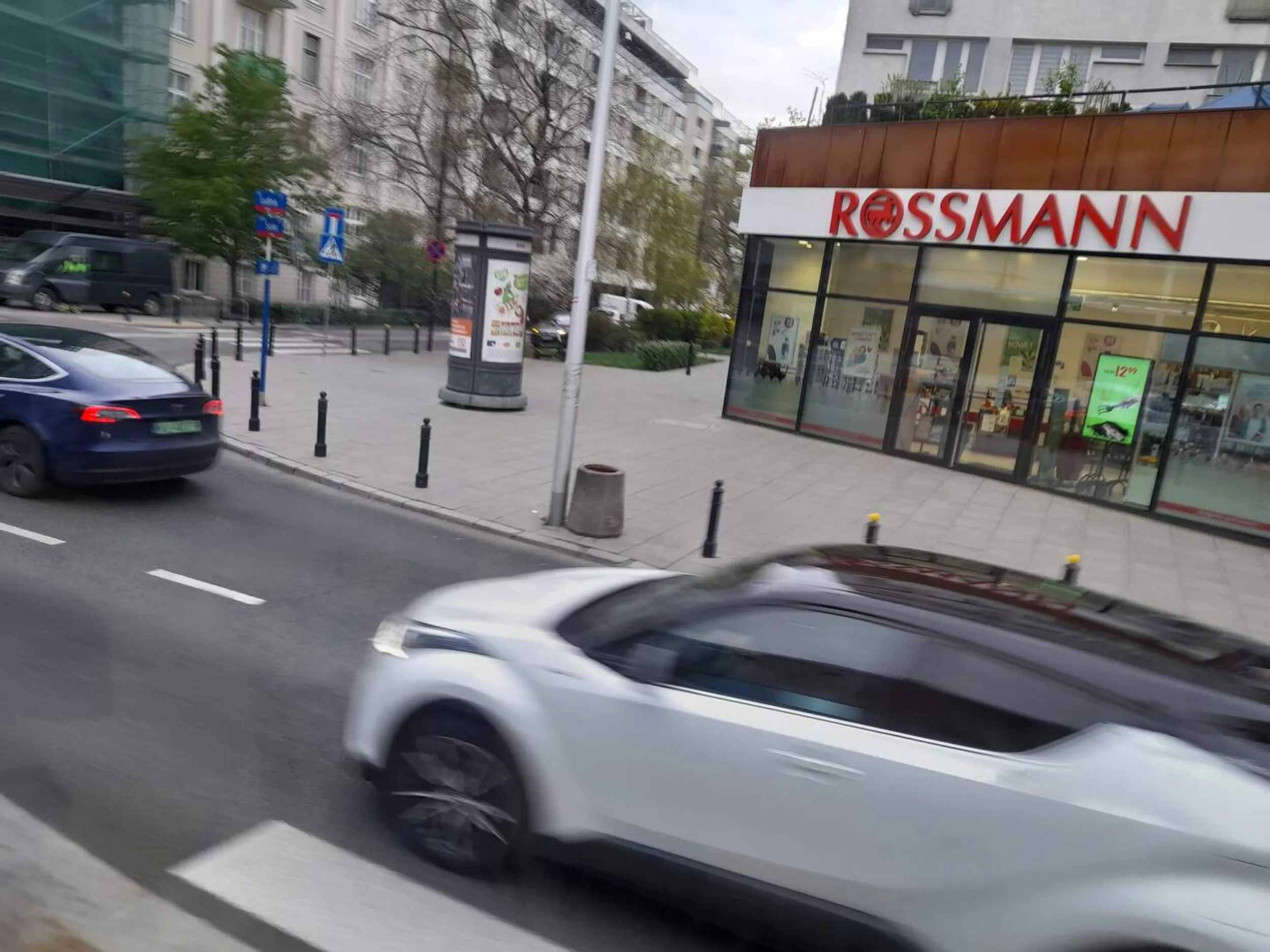 Baba potrąciła mnie na pasach