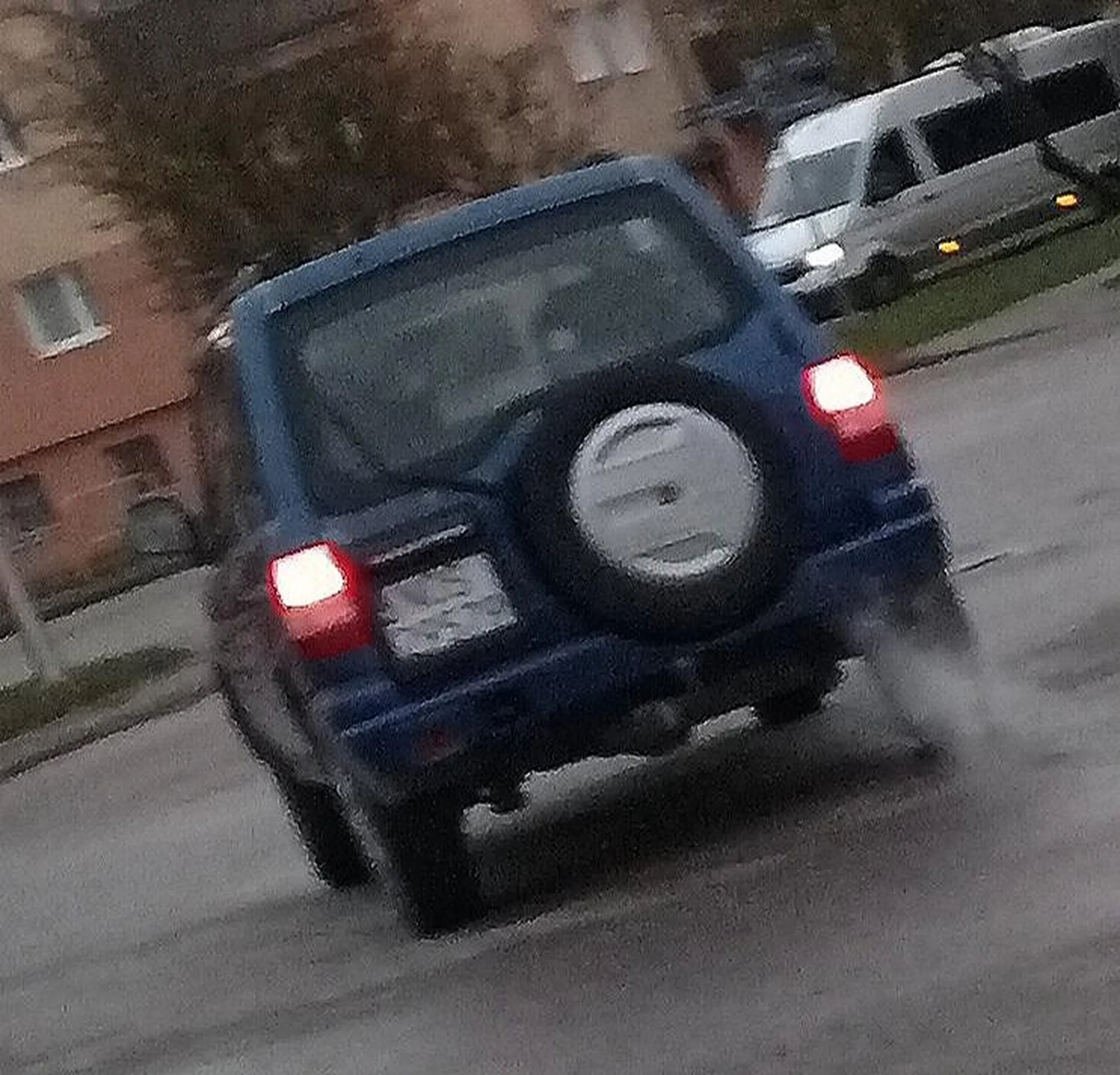 Nie polecam kierowcy robi zdjęcia ludziom a po zwróceniu uwagi wypiera się i odjeżdża