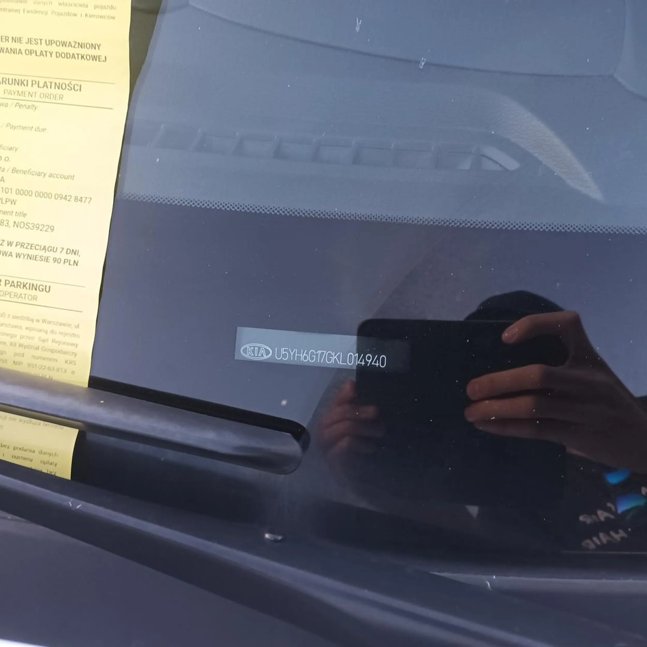 Za to parkowanie karny kutas to za mało pało.