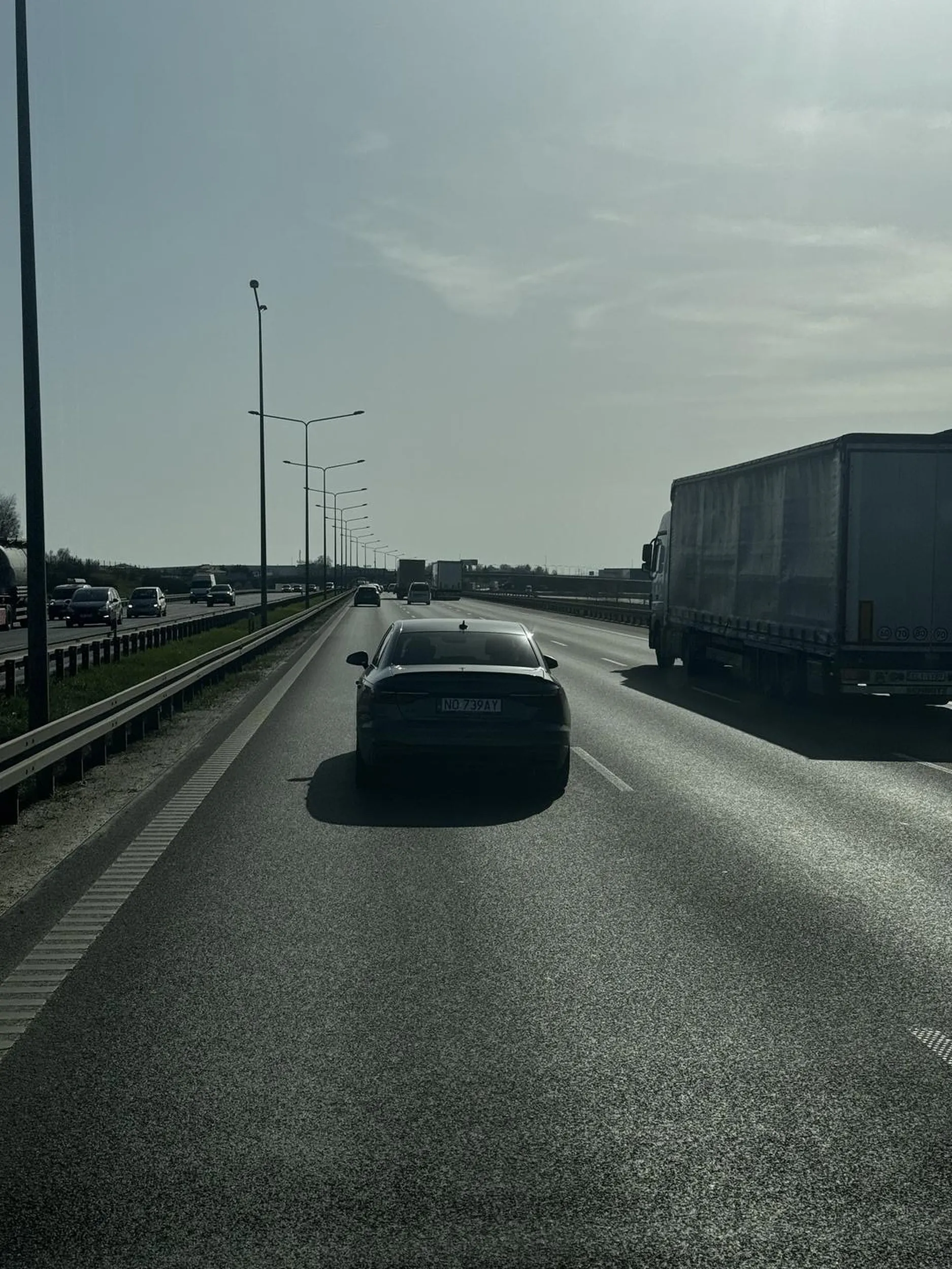 Mistrzuniu lewy pas do wyprzedzania