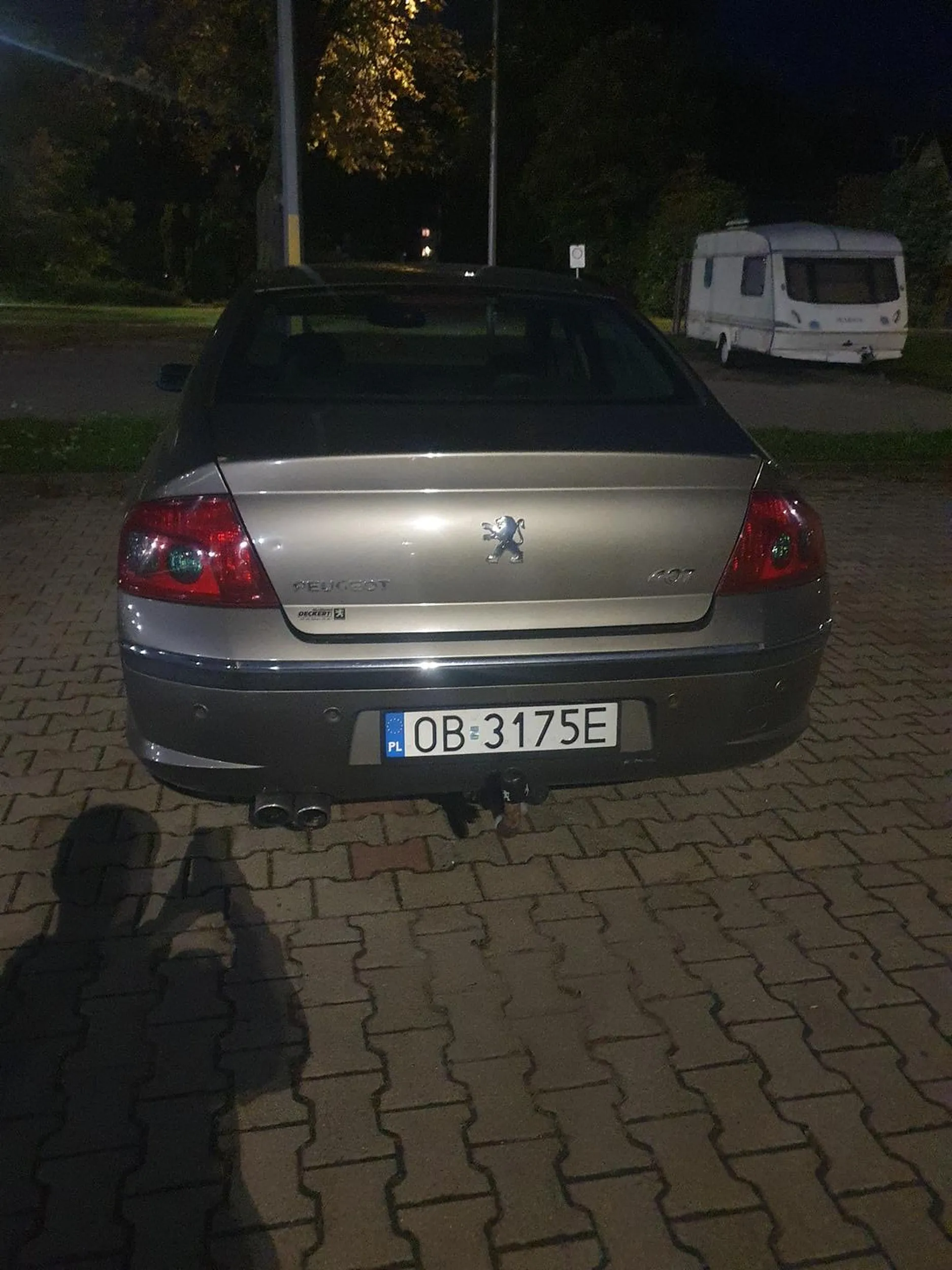 Nie pozdrawiam tego użytkownika parkingów publicznych. Po zwróceniu uwagi nazwał mnie "złamasem" i polecił mi wizytę u psychiatry. Następnym razem będzie miał powybijane szyby.?