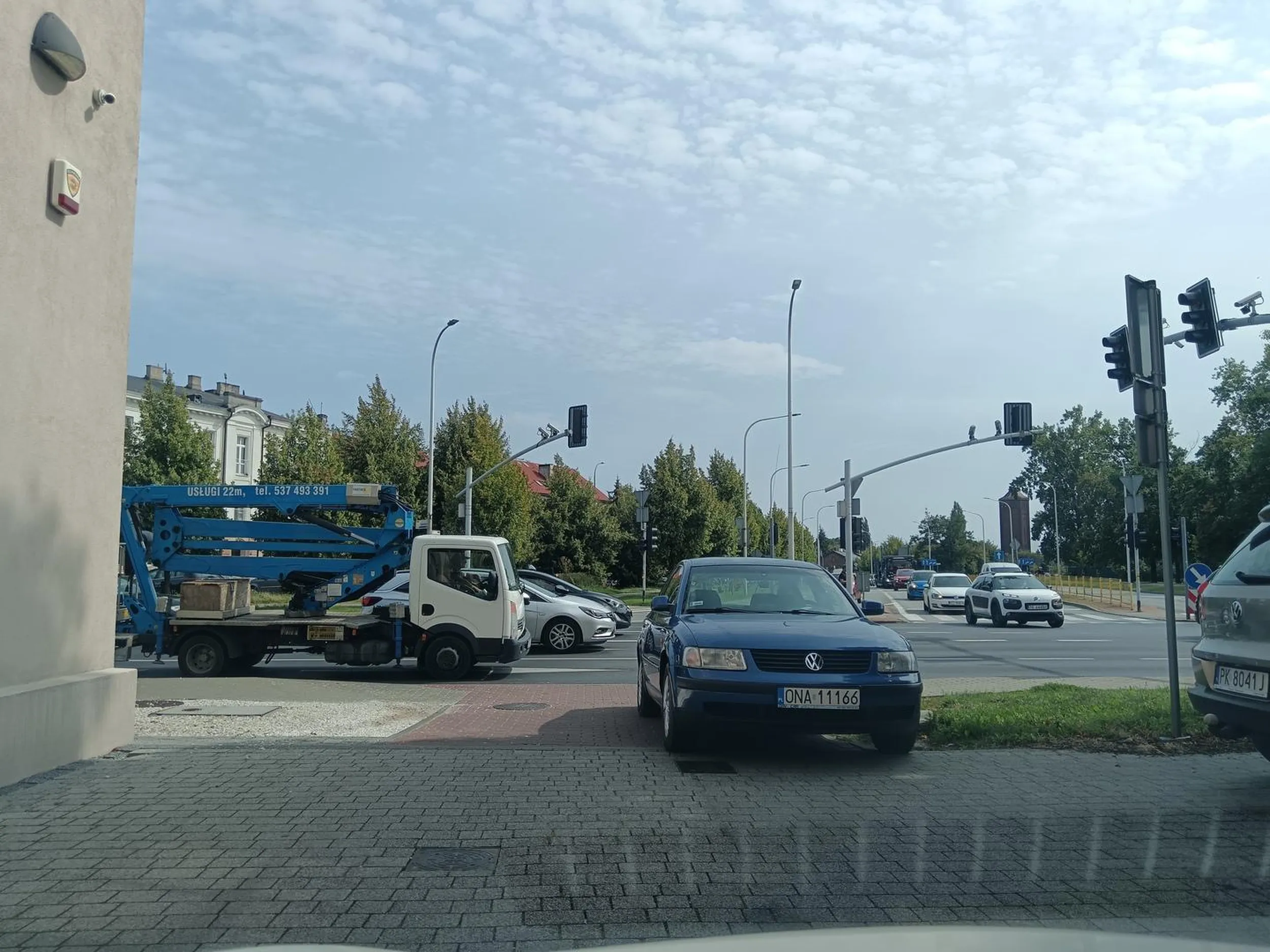 Parkowanie rewelacja https://allegro.pl/oferta/nauka-jazdy-na-rowerze-dla-dzieci-kolka-boczne-uniwersalne-prowadnik-15163258706