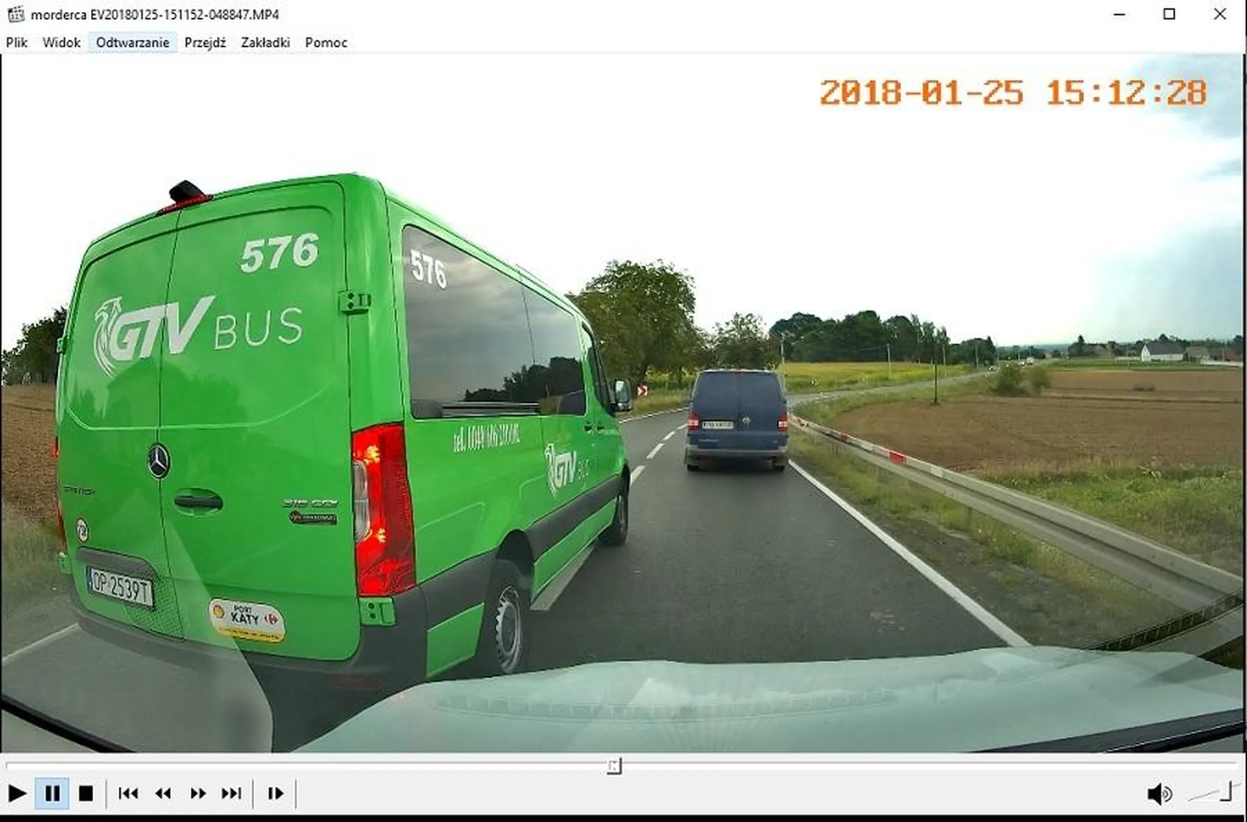 Kierowca morderca. 50°0854.3"N 20°2552.3"E  DK79, 32-120 Sobota 17-08-2025 godzina 12:14 .  Wozi ludzi jak w kraju ościennym. Precz z mordercami i innymi uberami.