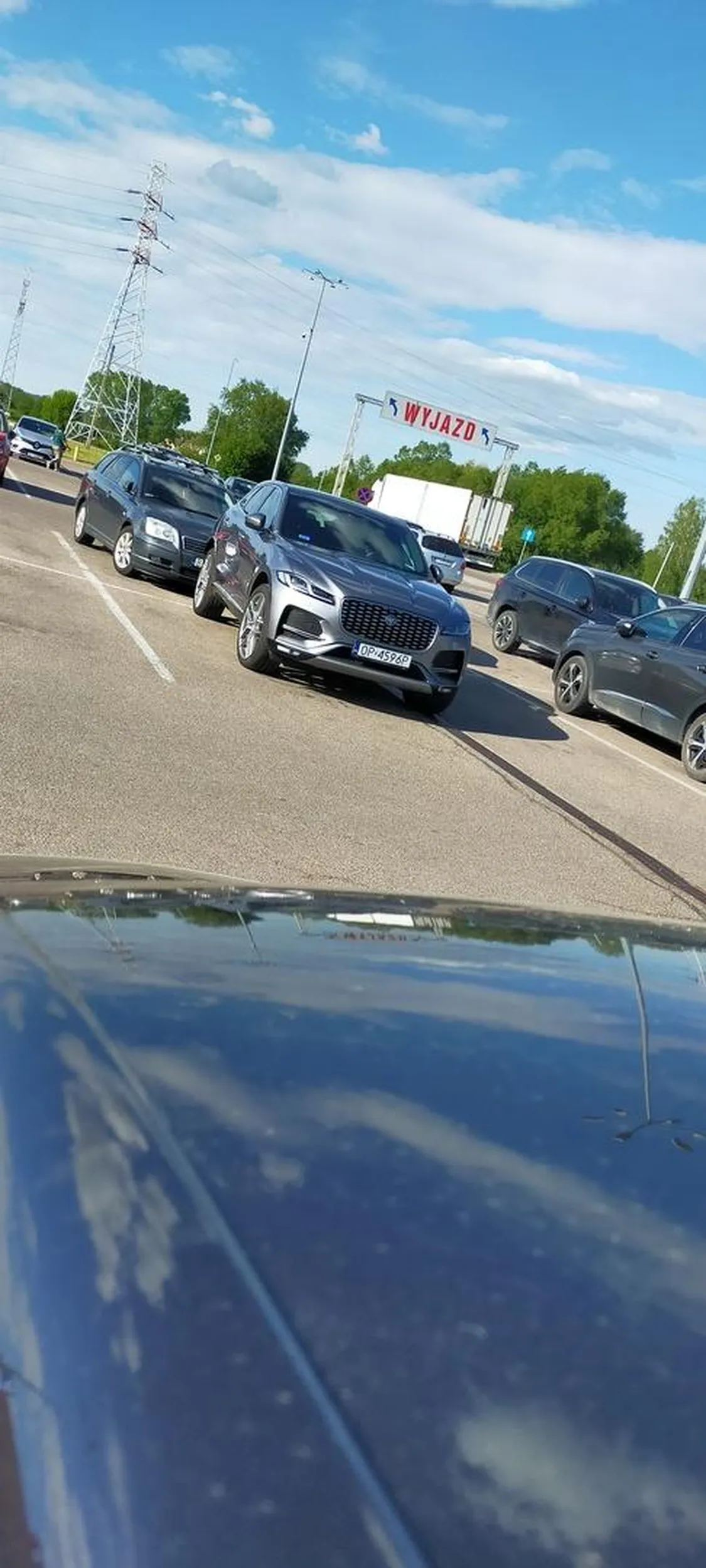 Zajebiste parkowanie. W przedszkolu raczej nie wychodził za linię na rysunkach Białystok, Auchan Produkcyjna