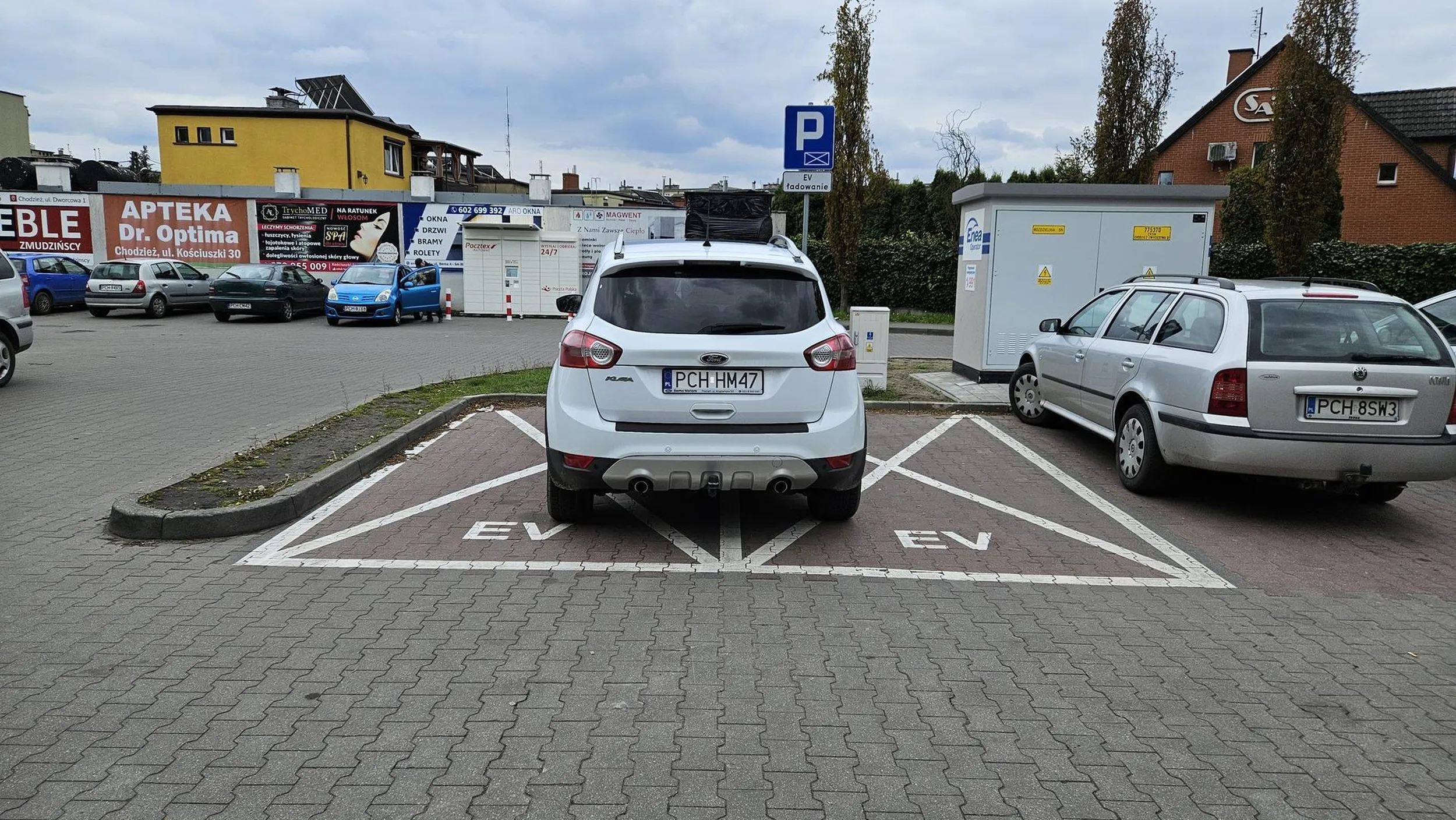 Parkowanie na kopercie to zbyt mało. Najlepiej na 2 jednocześnie.
