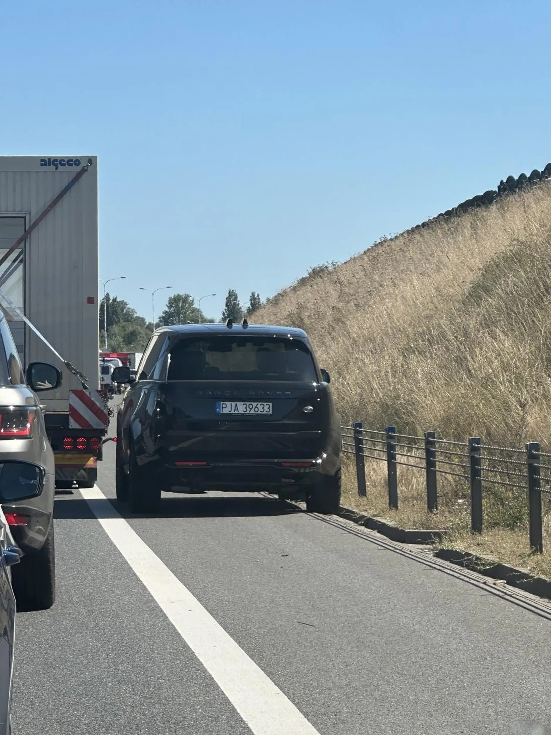 Pseudo bogaty nie umie stać w korku