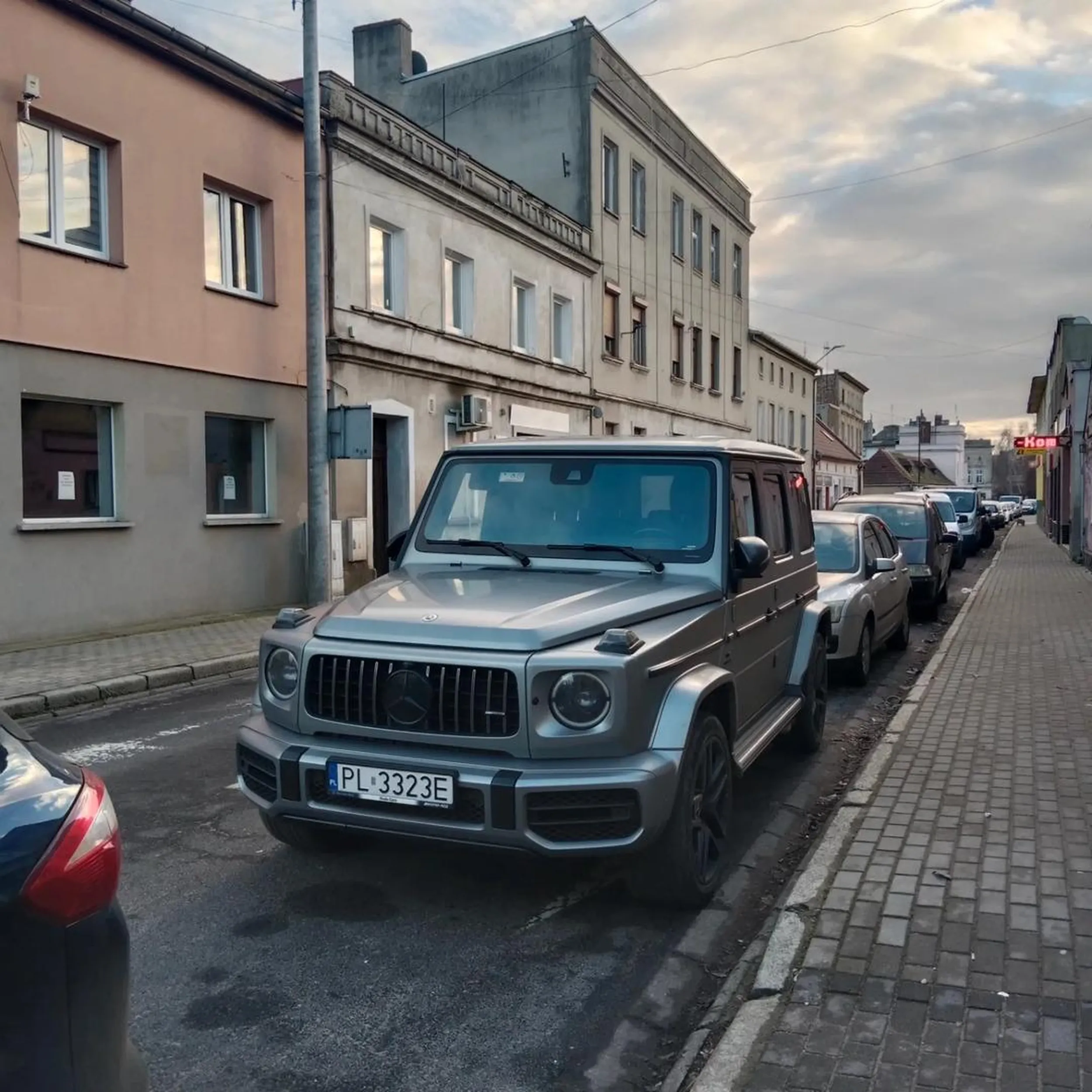 Piękna G class. Chętnie bym się przejechał tym potworem z V8