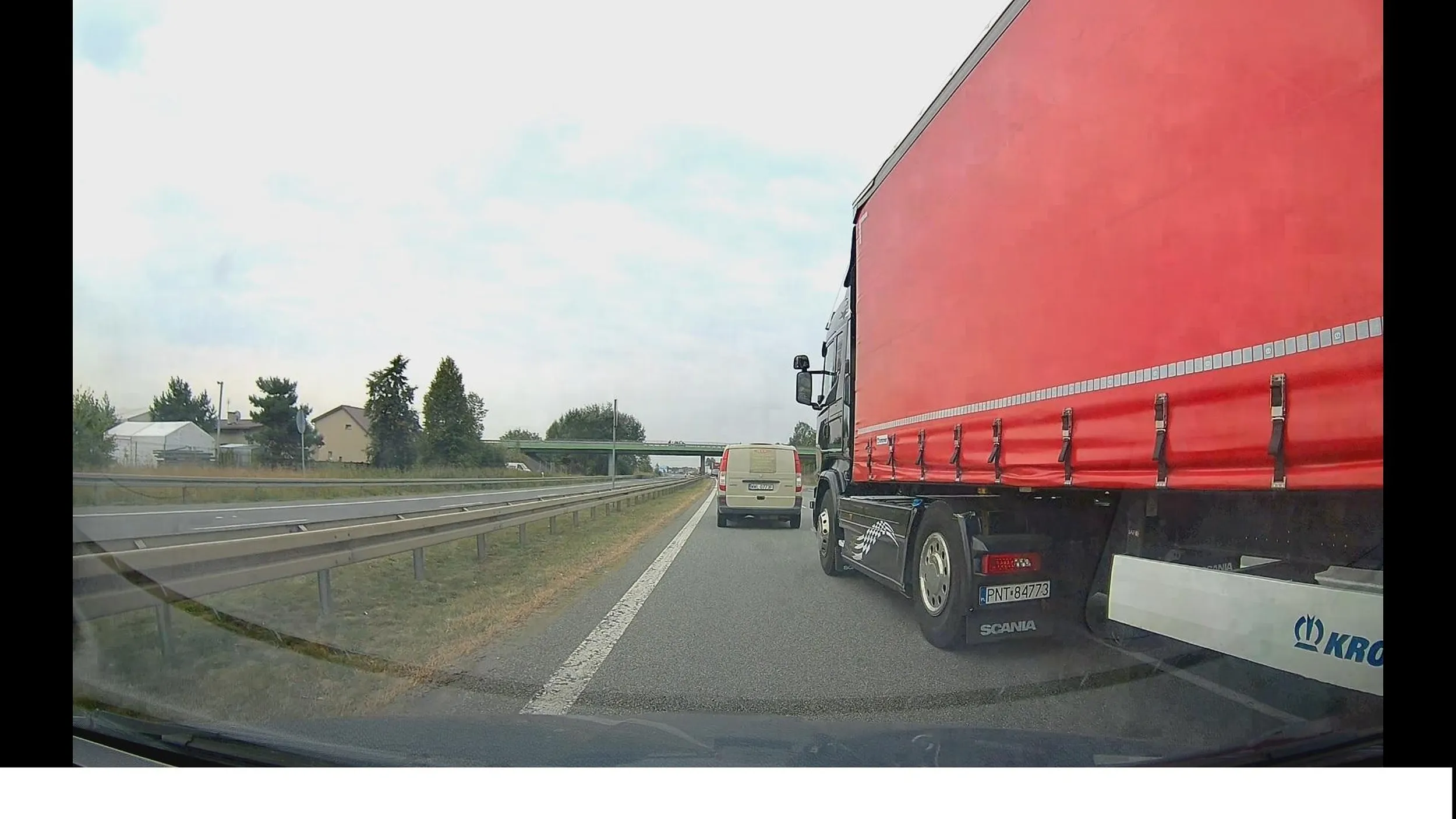 on ma tira po co mu myslenie. tamowanie ruchu zajezdzanie drogi