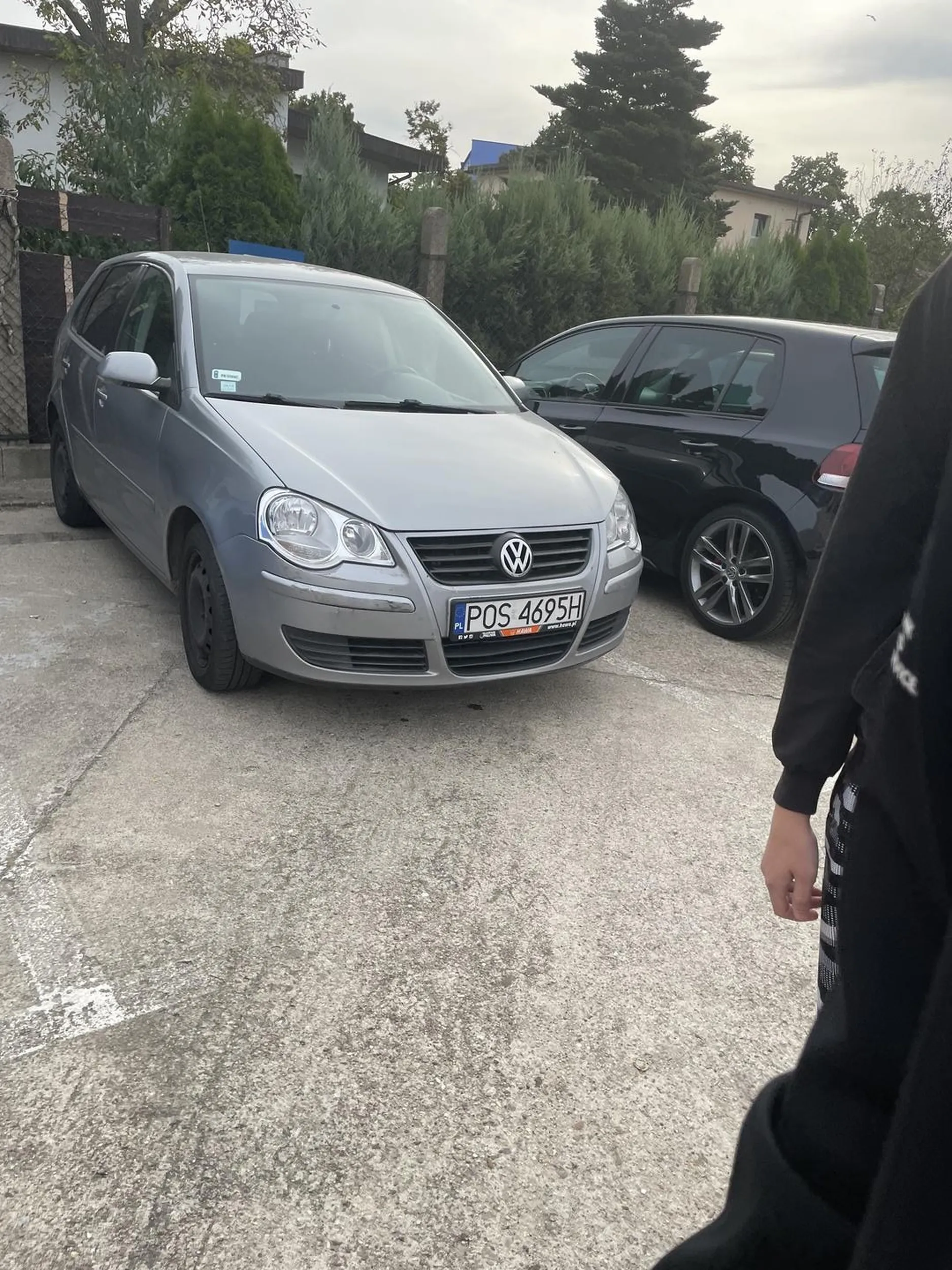 Kierowca wymusza na rondzie i prawie spowodował wypadek niestety uciekł z miejsca zdarzenia