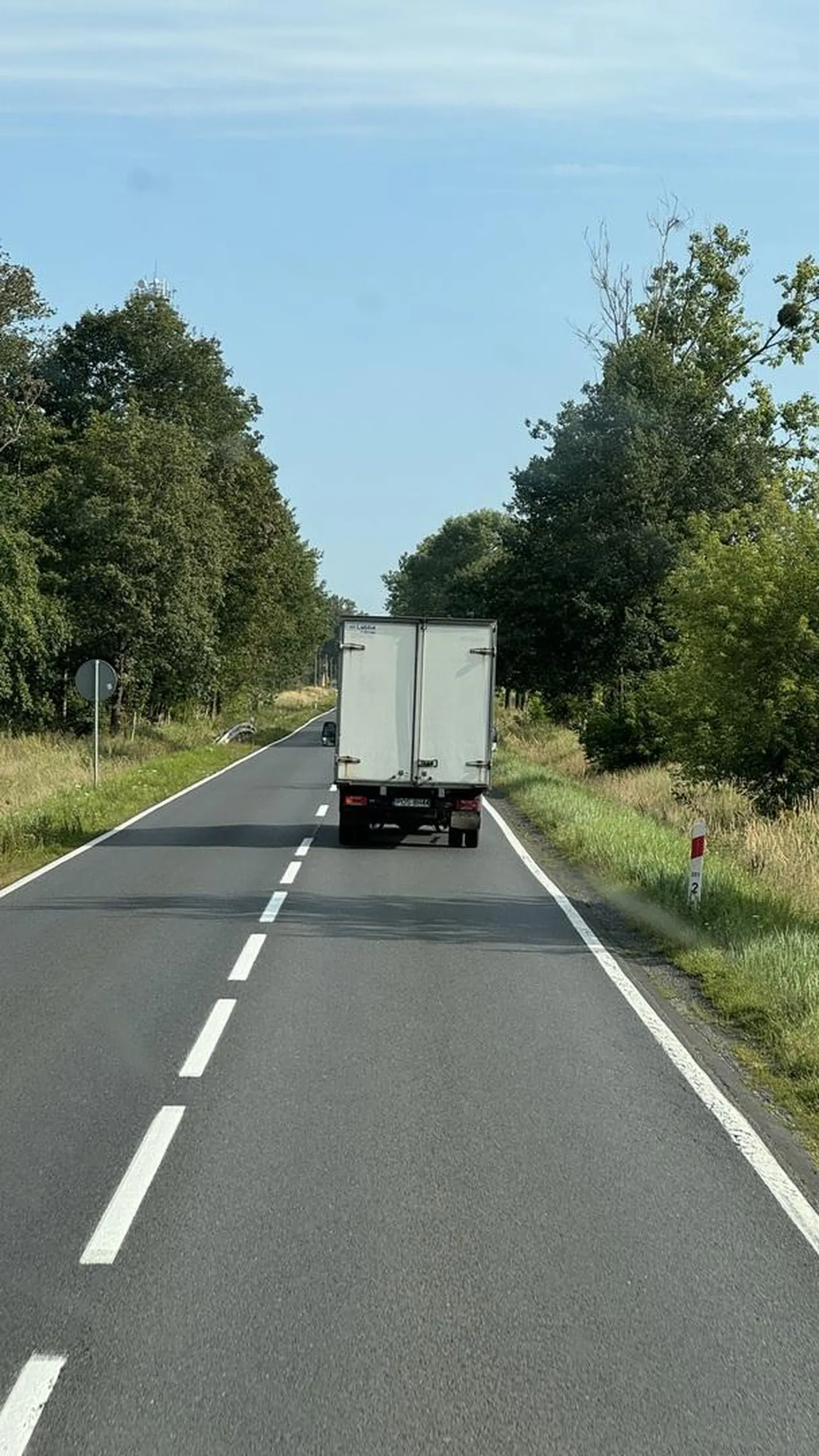 Stary cap bez pojęcia o jeździe, stwarza zagrożenie