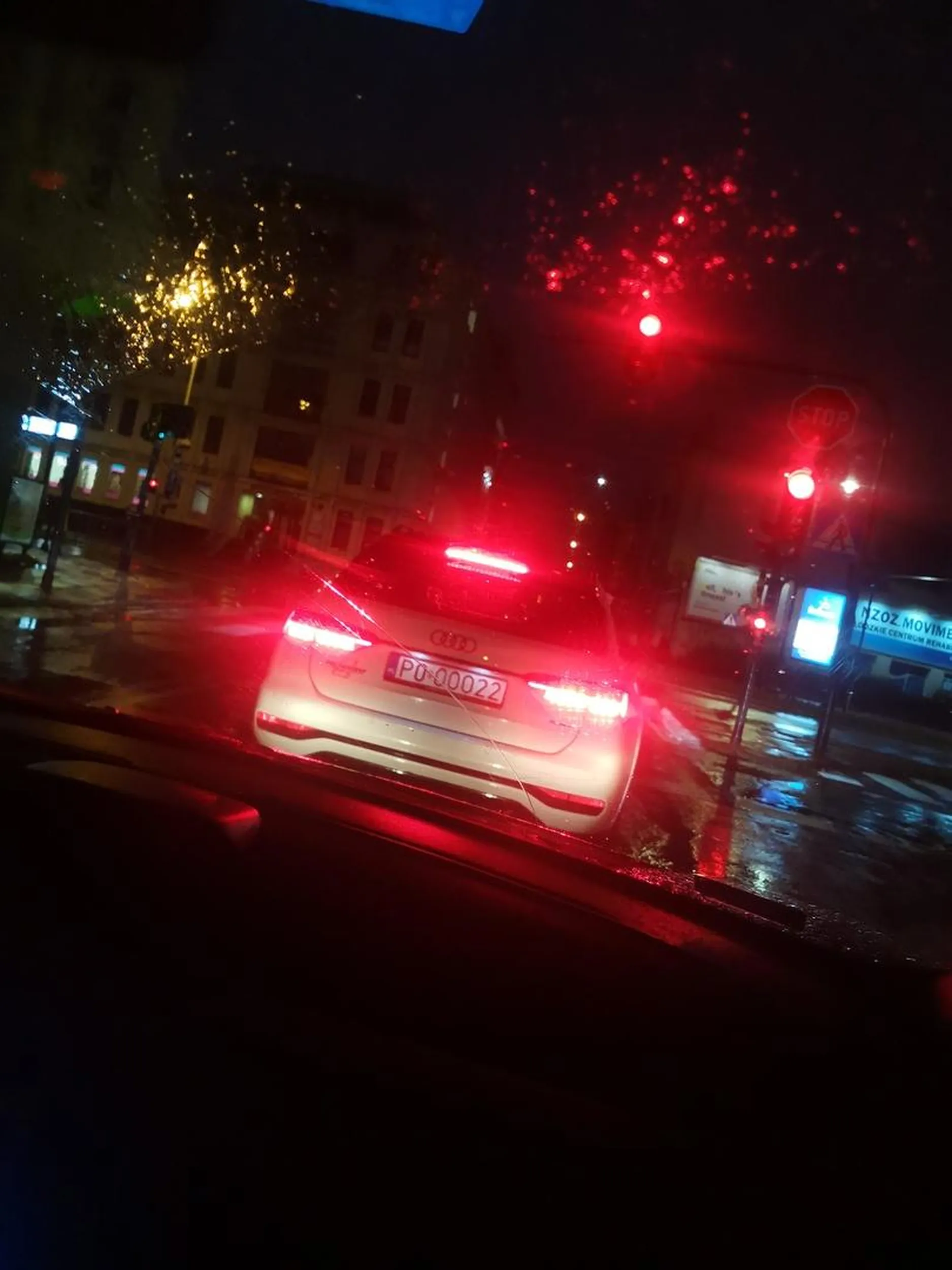 Ziomus na czerwonym ?