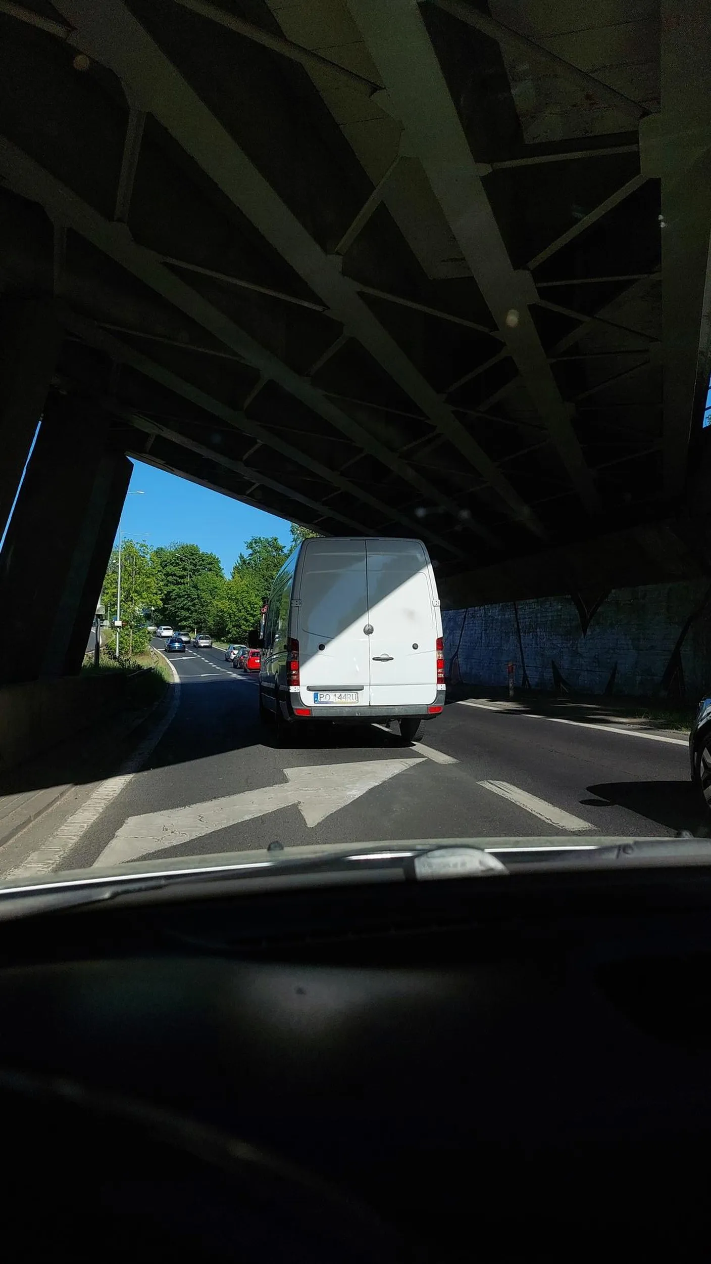 Fan blokowania dwóch pasów