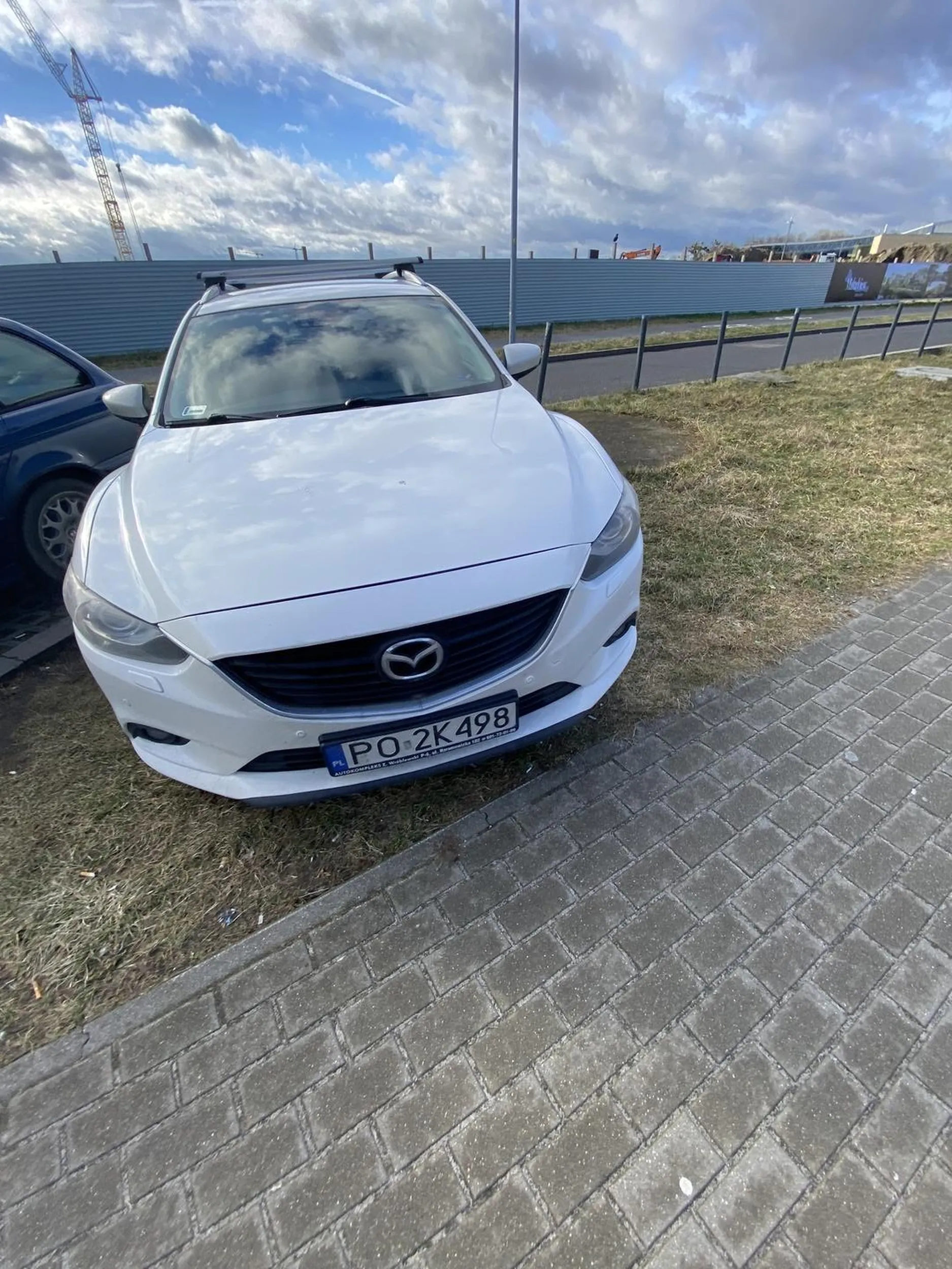 Burak stoi na zieleni bo żal mu 6 zł zapłacić za parking przy Termach Maltanskich