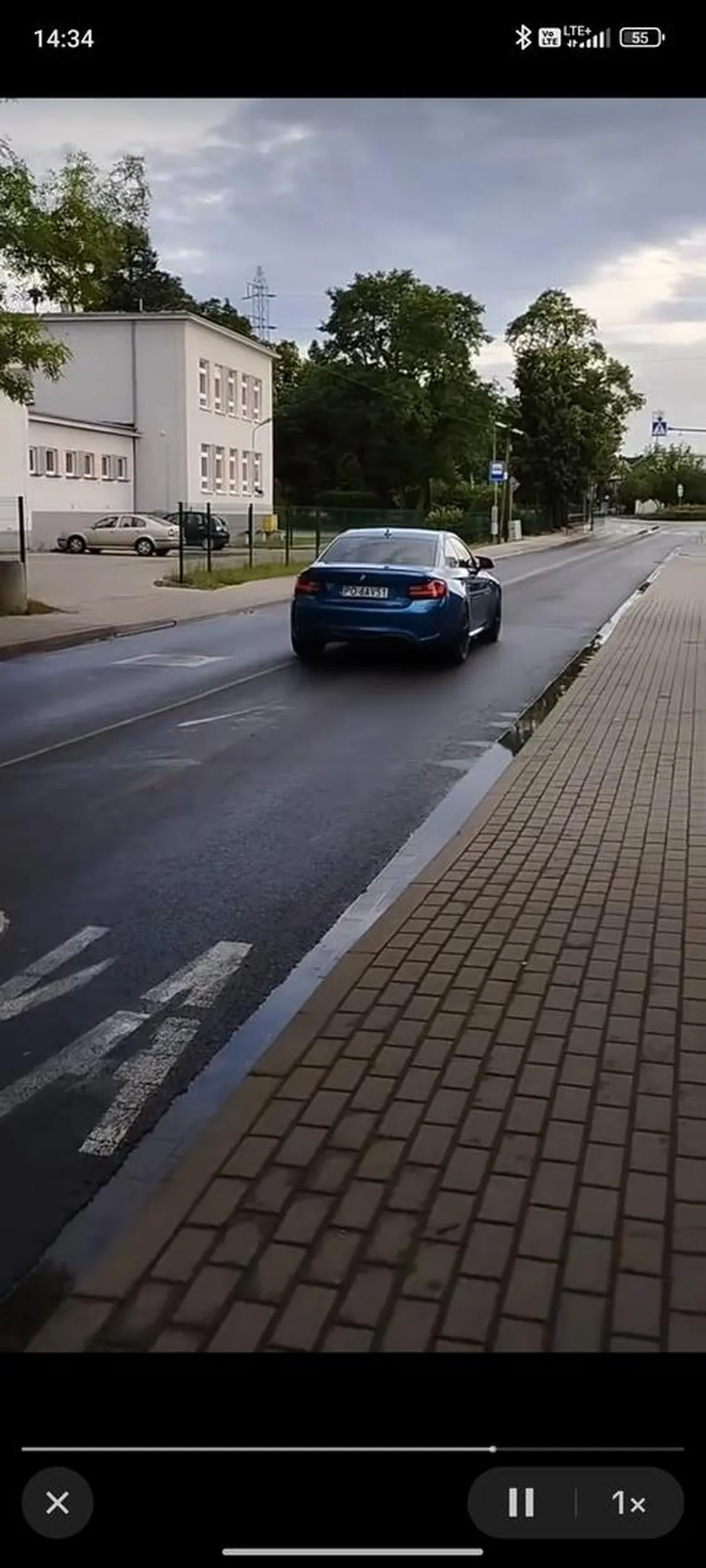 Jakie insta? Bo rozmazane na nagraniu