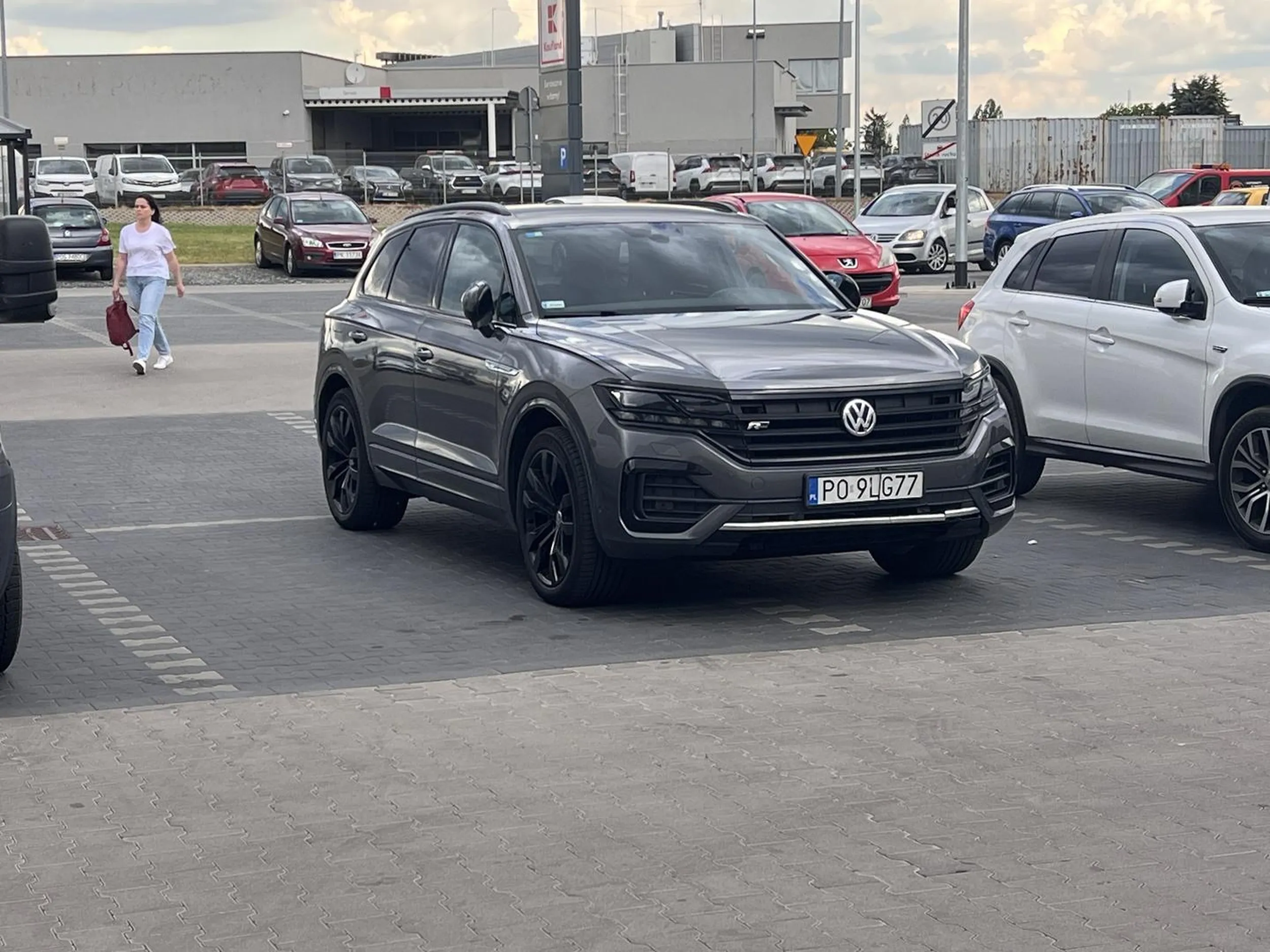 Kierowca potrzebuje kursu z parkowania