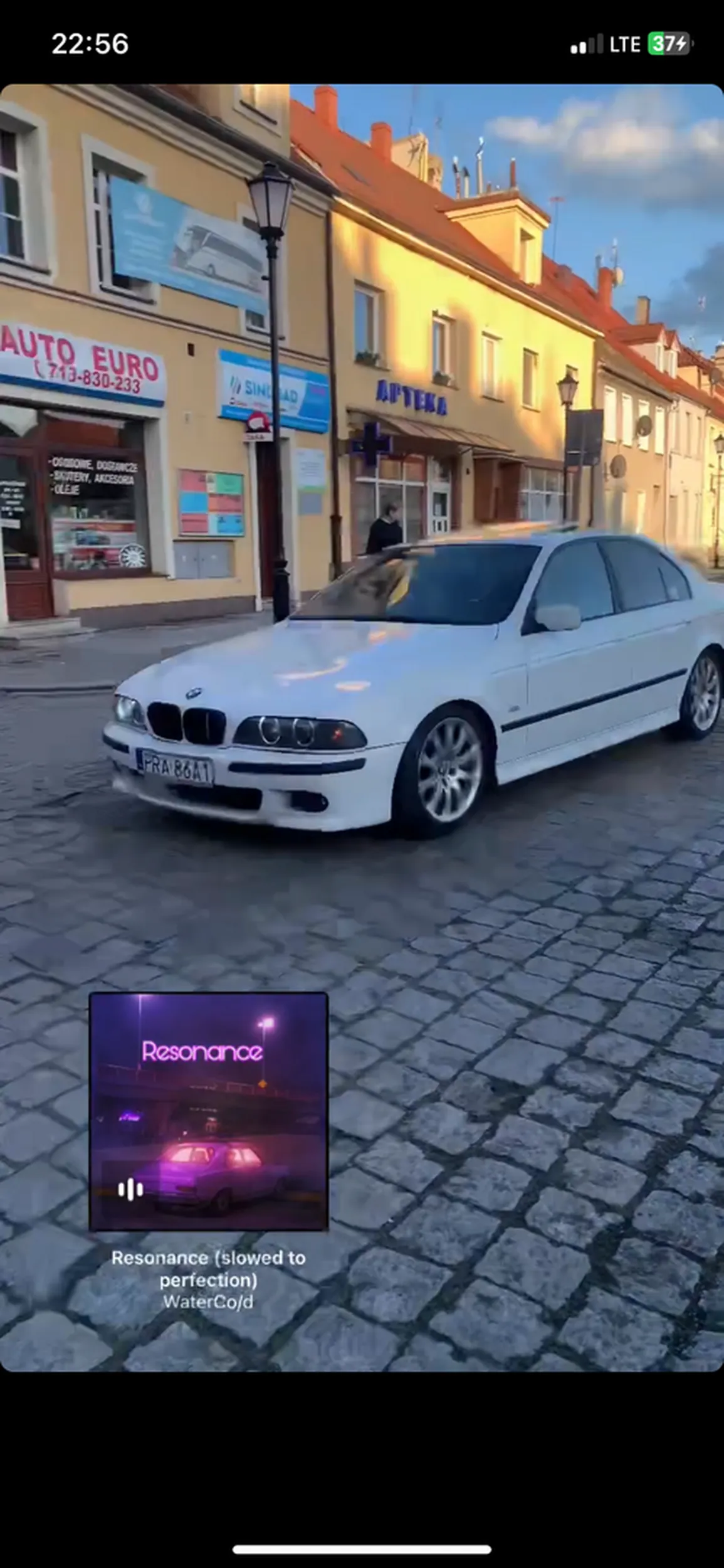 Ogółem pozdro dla kierowcy i dzieciaka, kierowca super przygazował bo widział że nagrywałam, jeździ jako rodzic zajebiscie i jeszcze dzieciak będzie miał fajne dzieciństwo i ojca