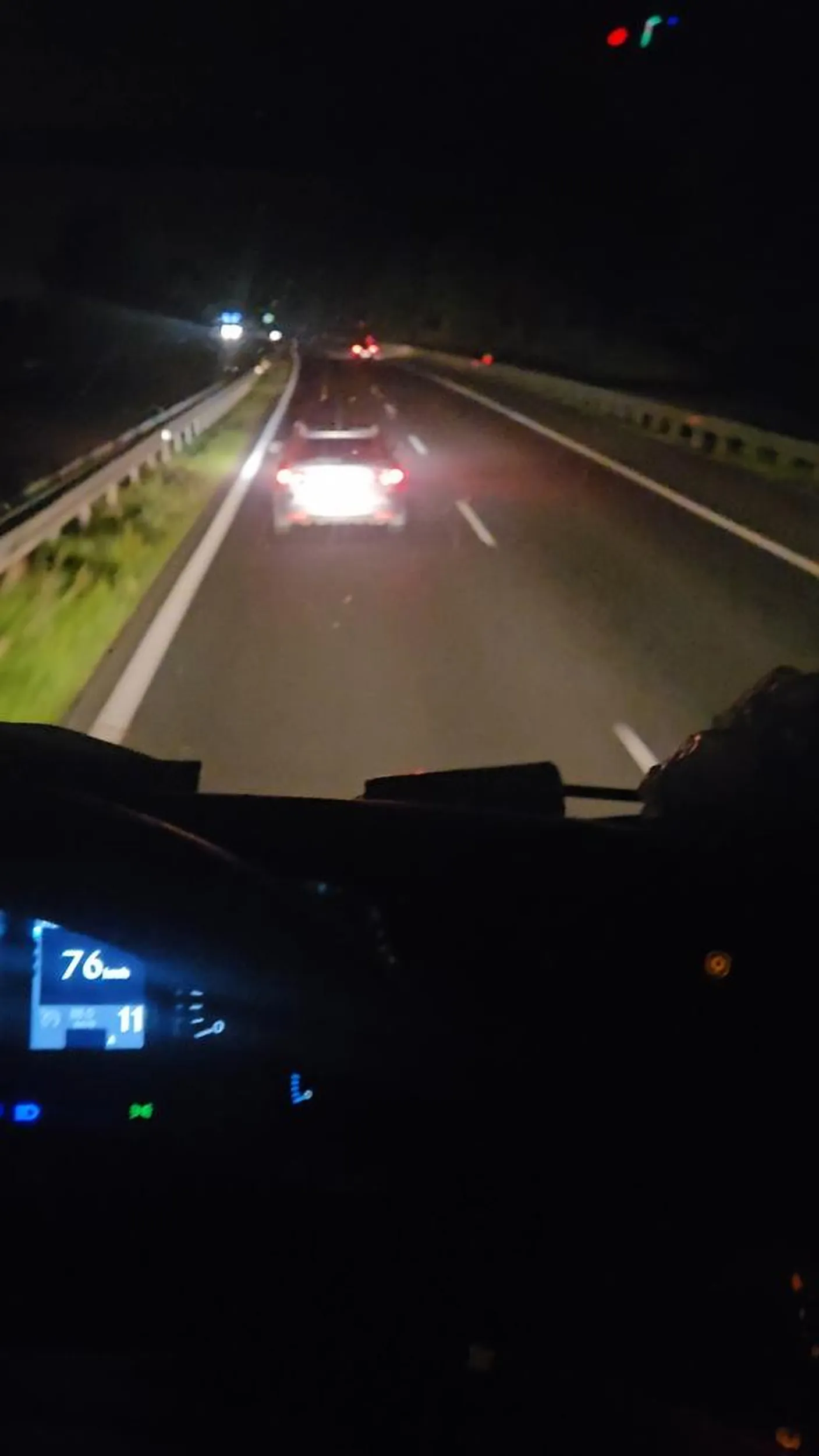 Celu co mnie wychanowales wiedz że Słupca ma Cie za zjeba ;) a tego palca co mi pokazałeś wsadz sobie w pizde