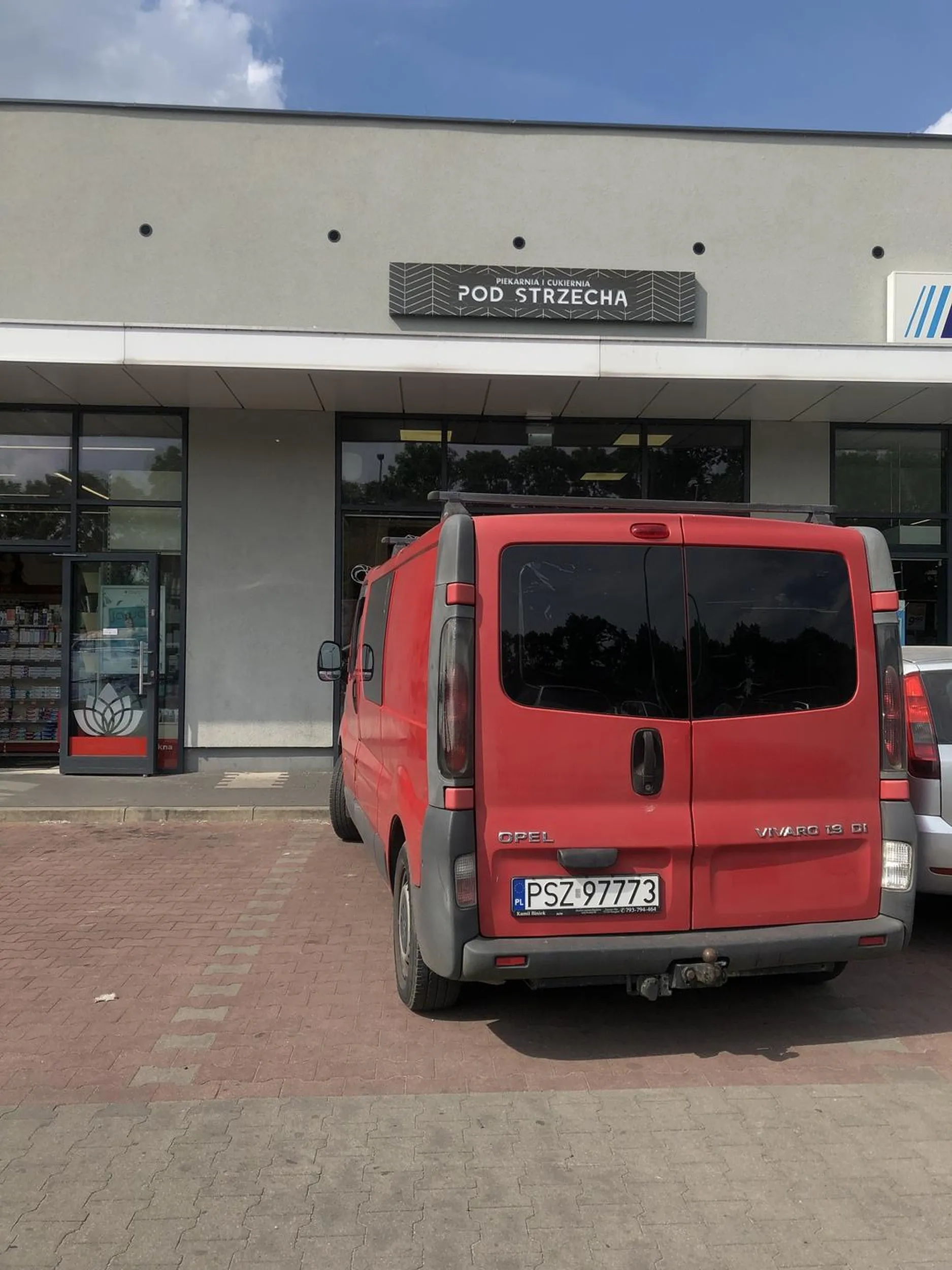 Chory psychol, grozi ludziom że ich wywiezie do lasu..