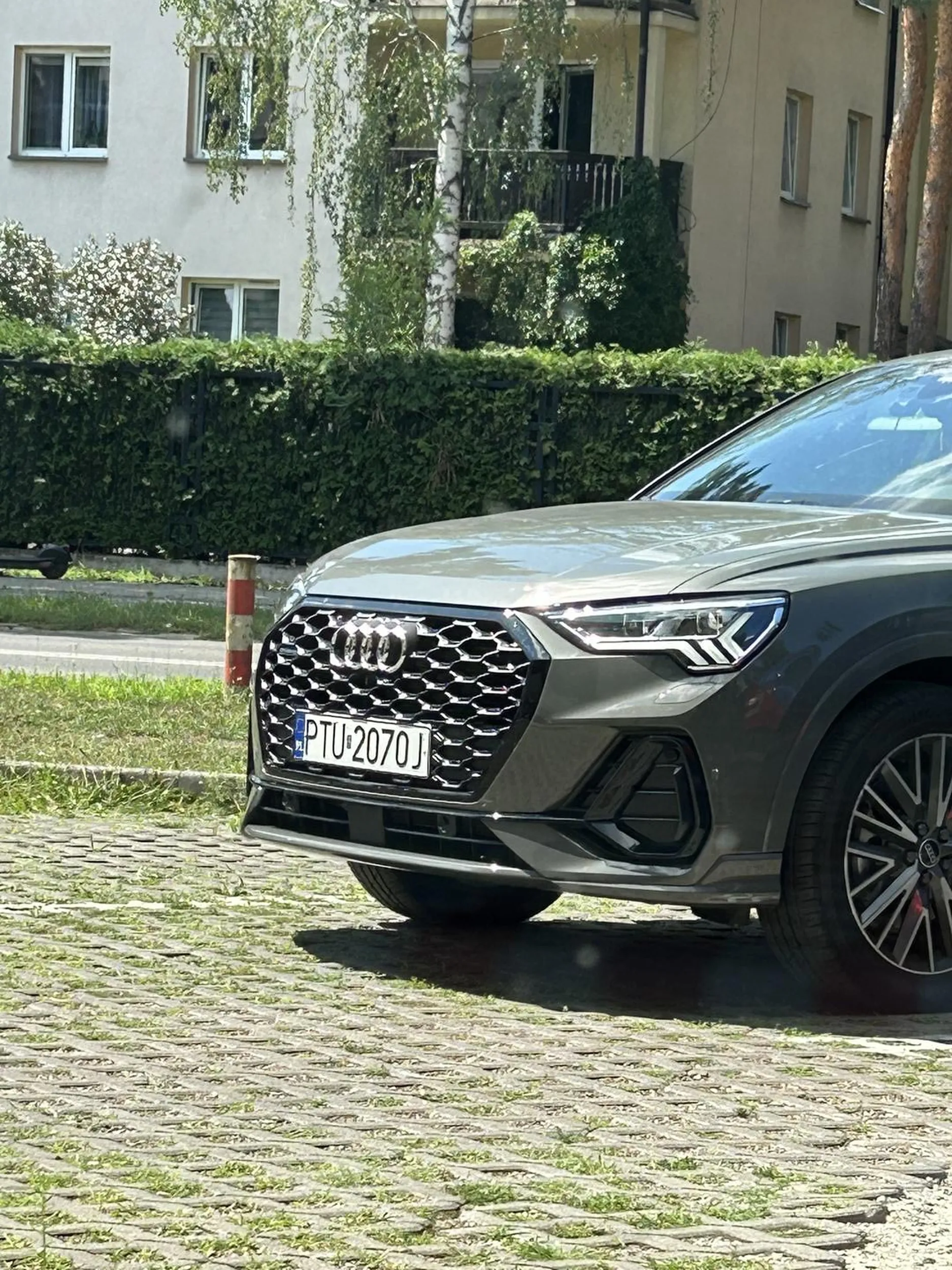 Przyszli do restauracji z samoobsługą zostawili burdel i poszli uwaga na tych wieśludzi