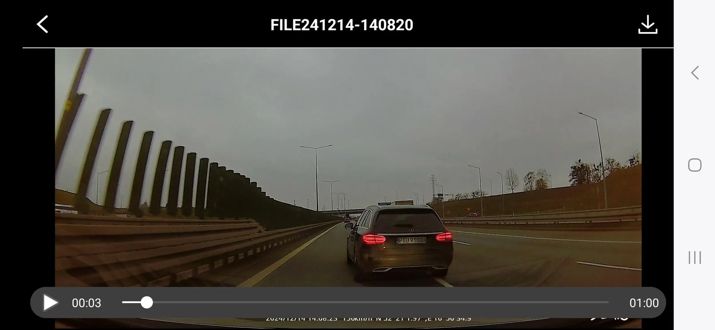 Burak w czarnym Mercedesie, król prostych. Jedzie lewym pasem i tylko mruga długimi po czym wjeżdża przed maskę i chamuje.