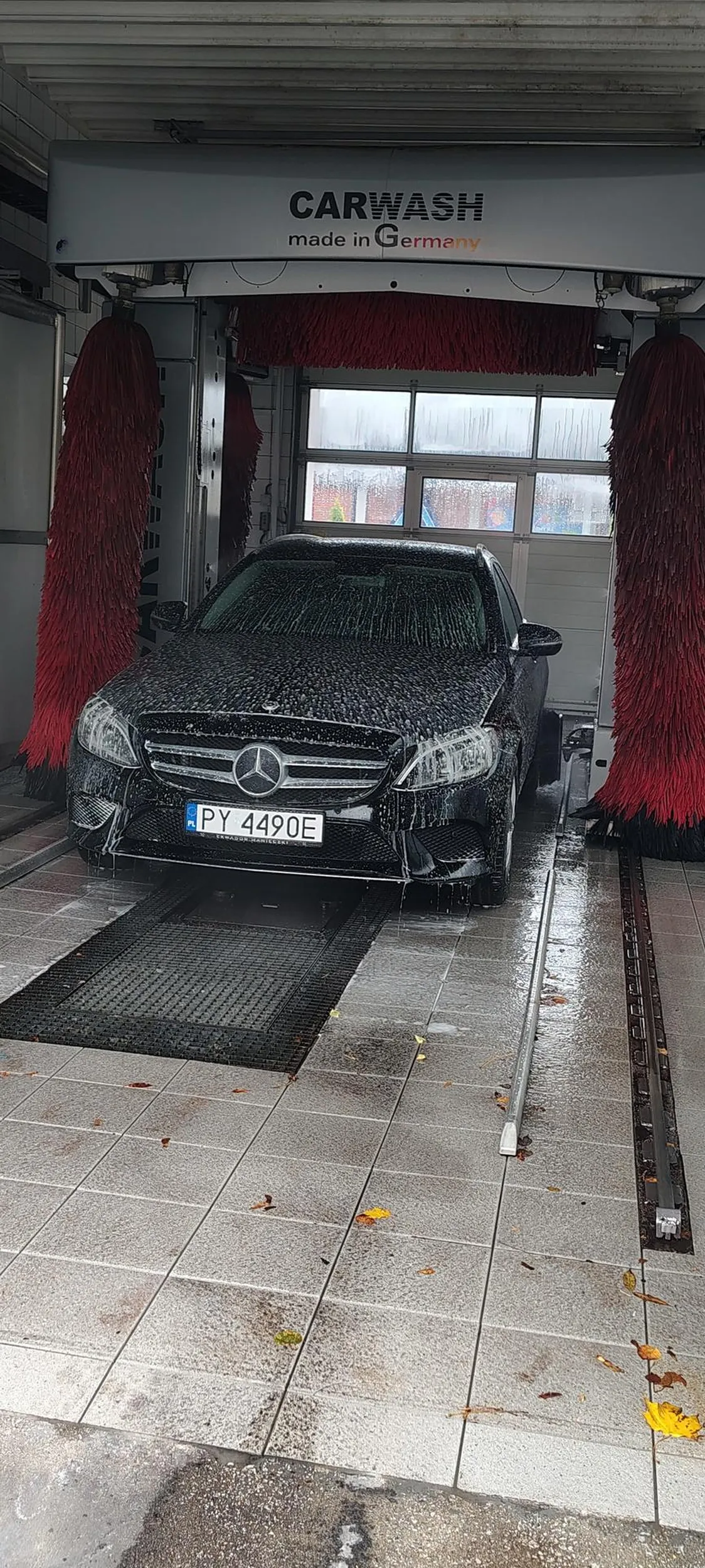 Bardzo Ładny Mercedes w Kombi W205 2018?