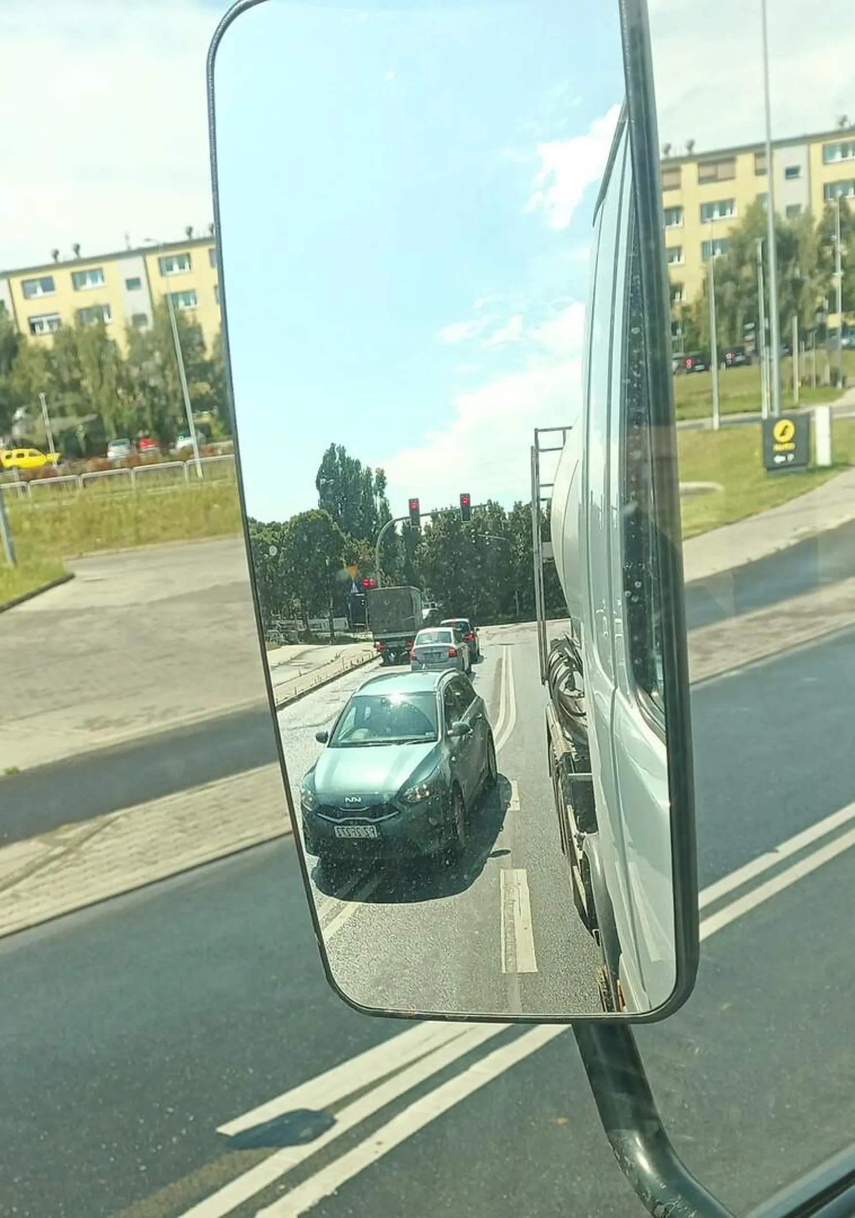 Niektórym ilość i rodzaj wymalowanych pasów nie robi różnicy.