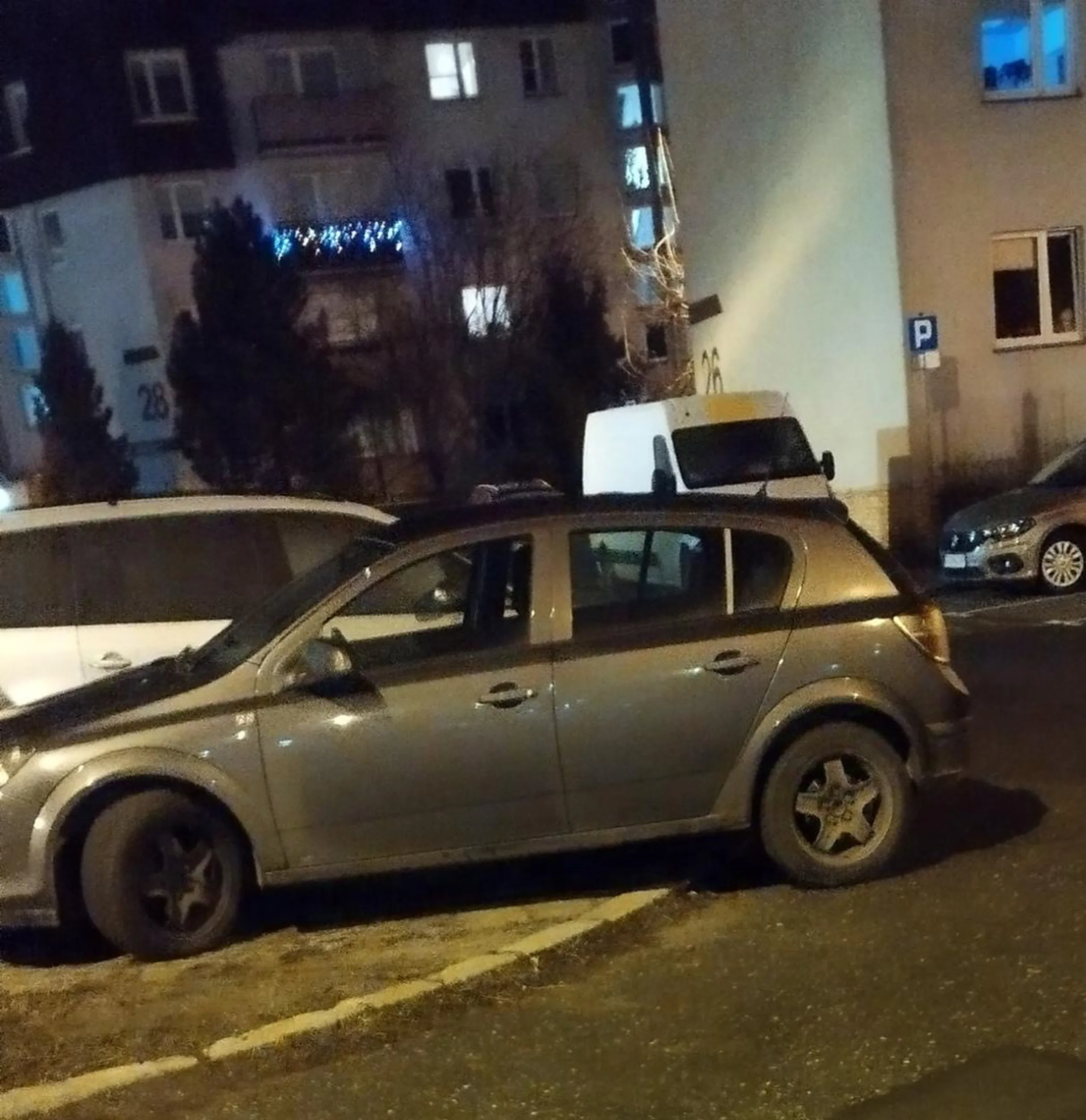 Przyjedzie z wioski i nie ogarnia parkingu