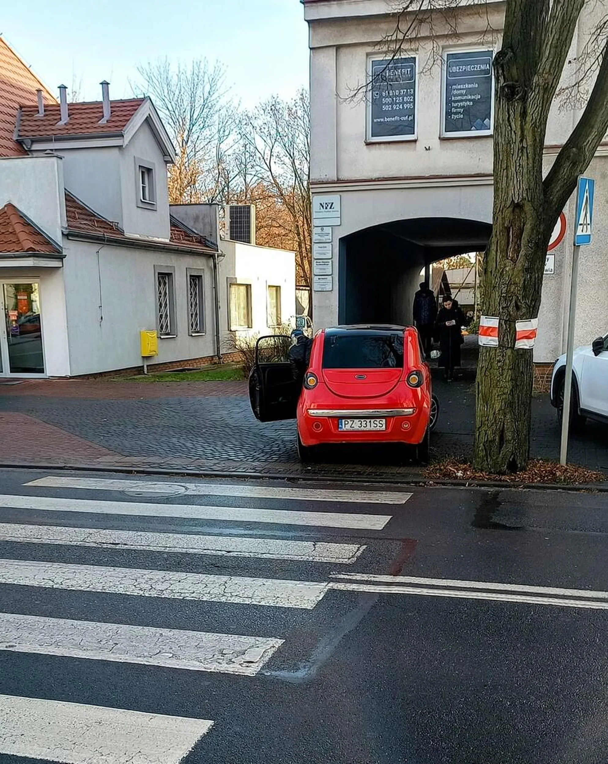 Przejście dla pieszych? Jakie przejście, cieszta się, że crafterem nie przyjechałem!