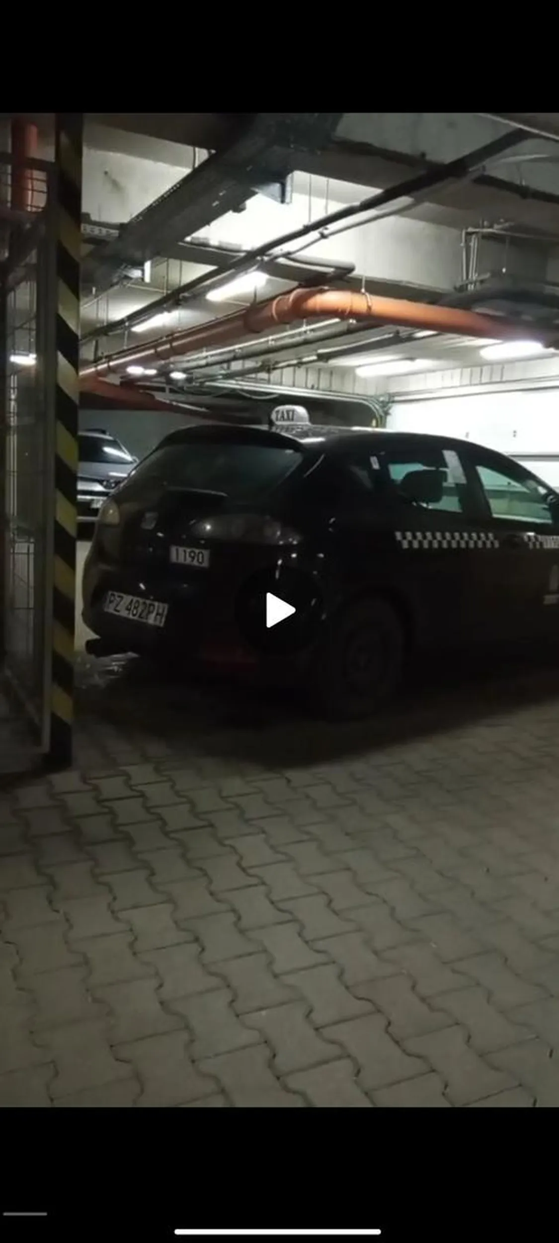 Naucz się parkować auto normalne