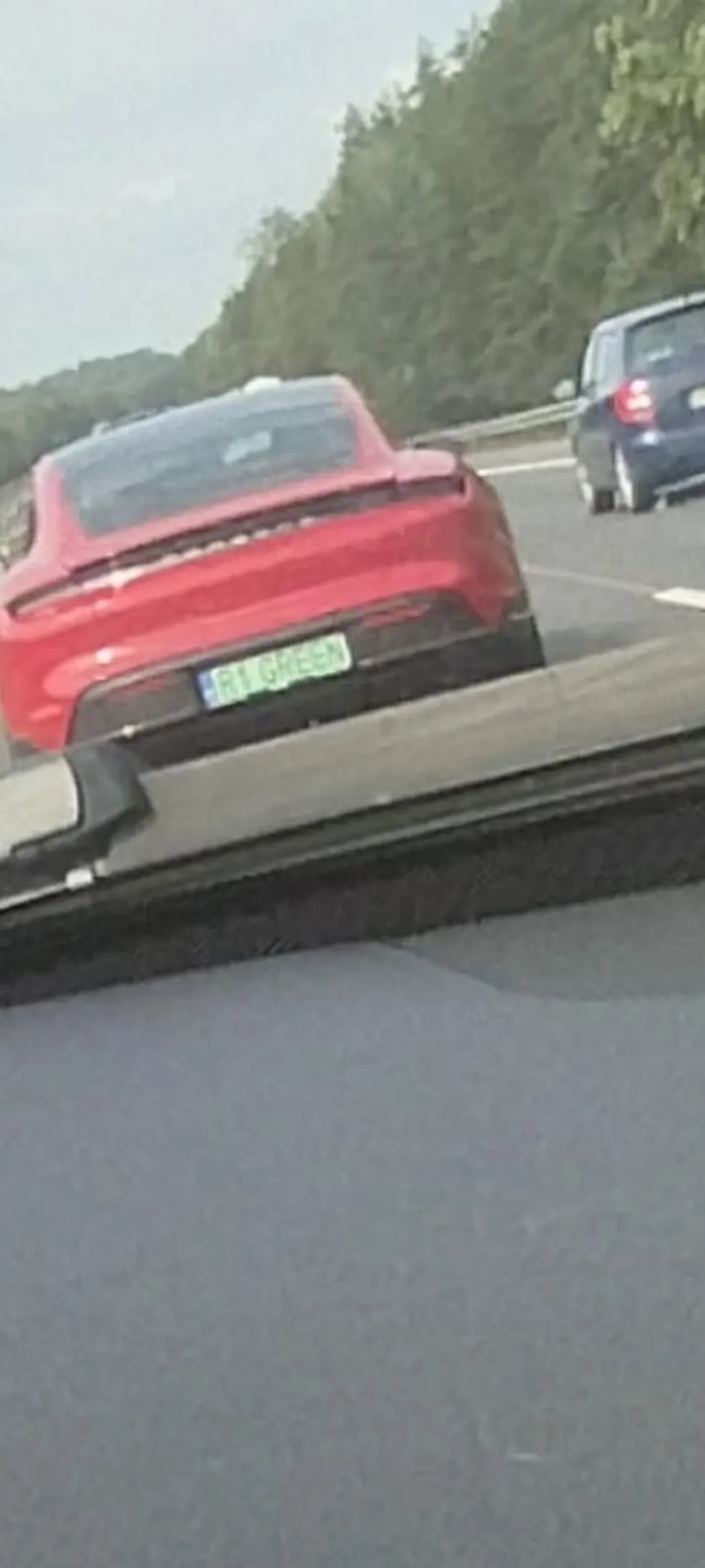 Znajdę cię za to co zrobiłeś na autostradzie A4 za te gwałtowne hamowanie w kierunku Kielc jesteś na mojej uwadze napewno się spotkamy a jak zaczęłam cię gonić to spie...... Jak tchórz