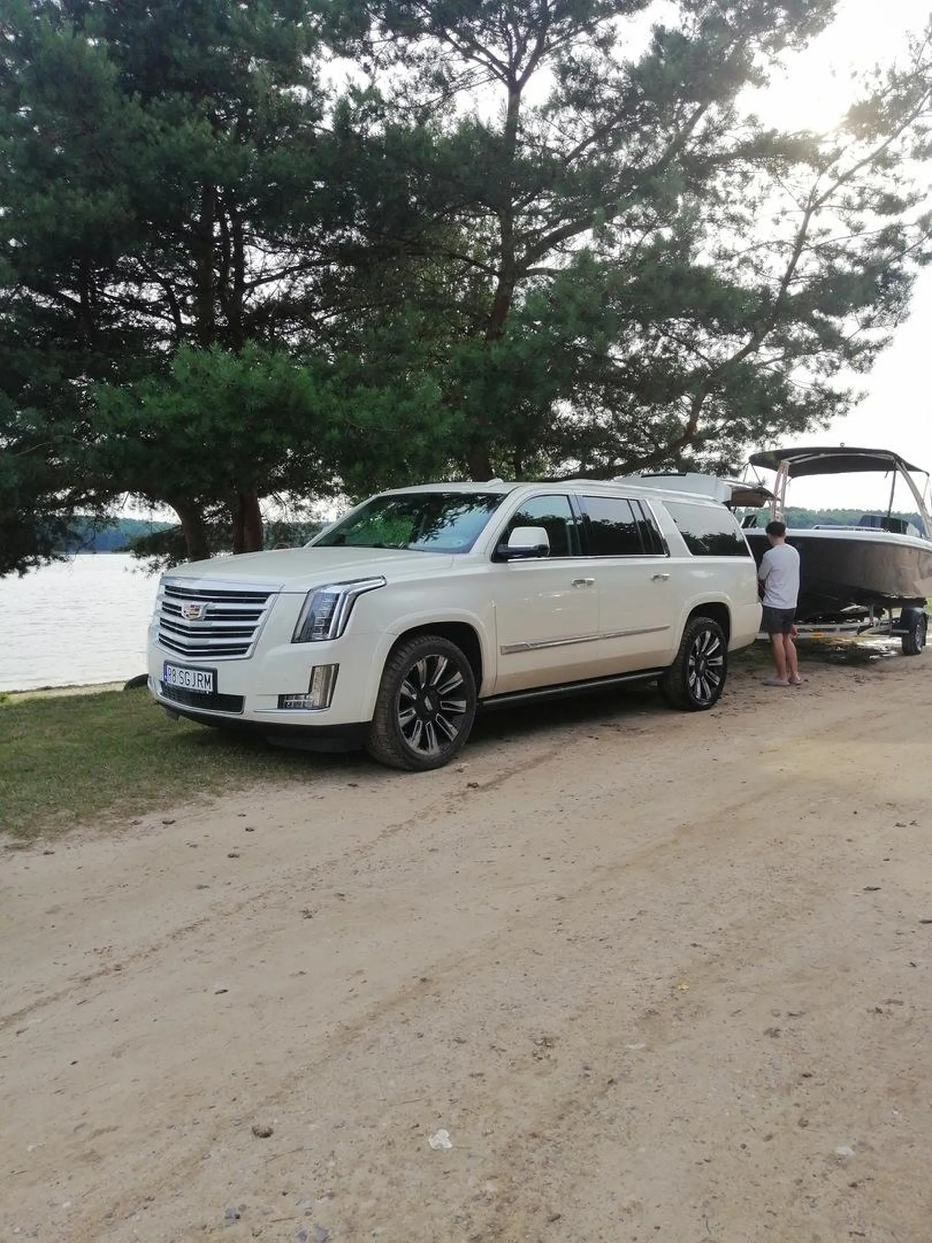 Duże auto, duże ego