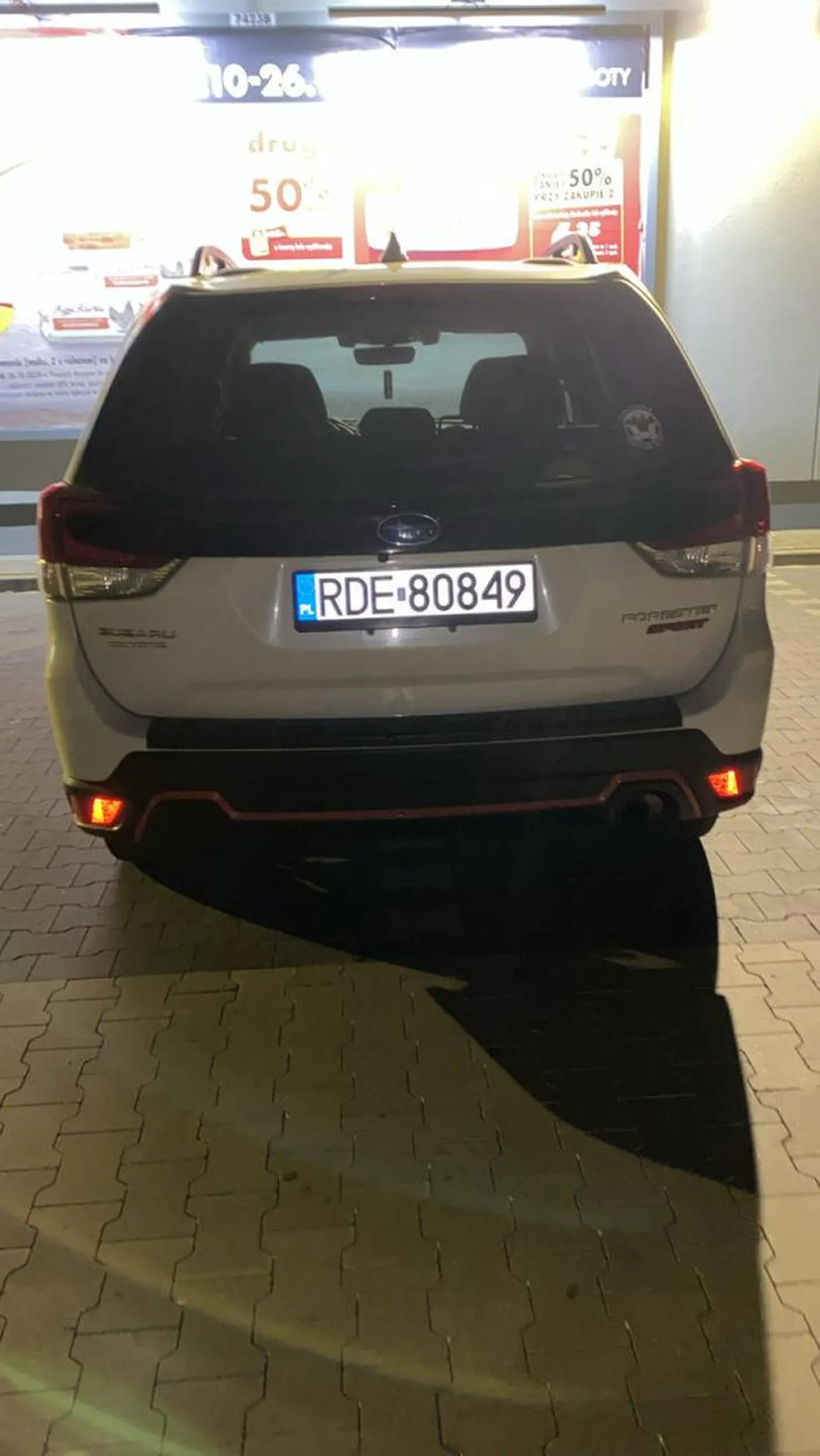 Nie nauczyli parkować na jednym miejscu?