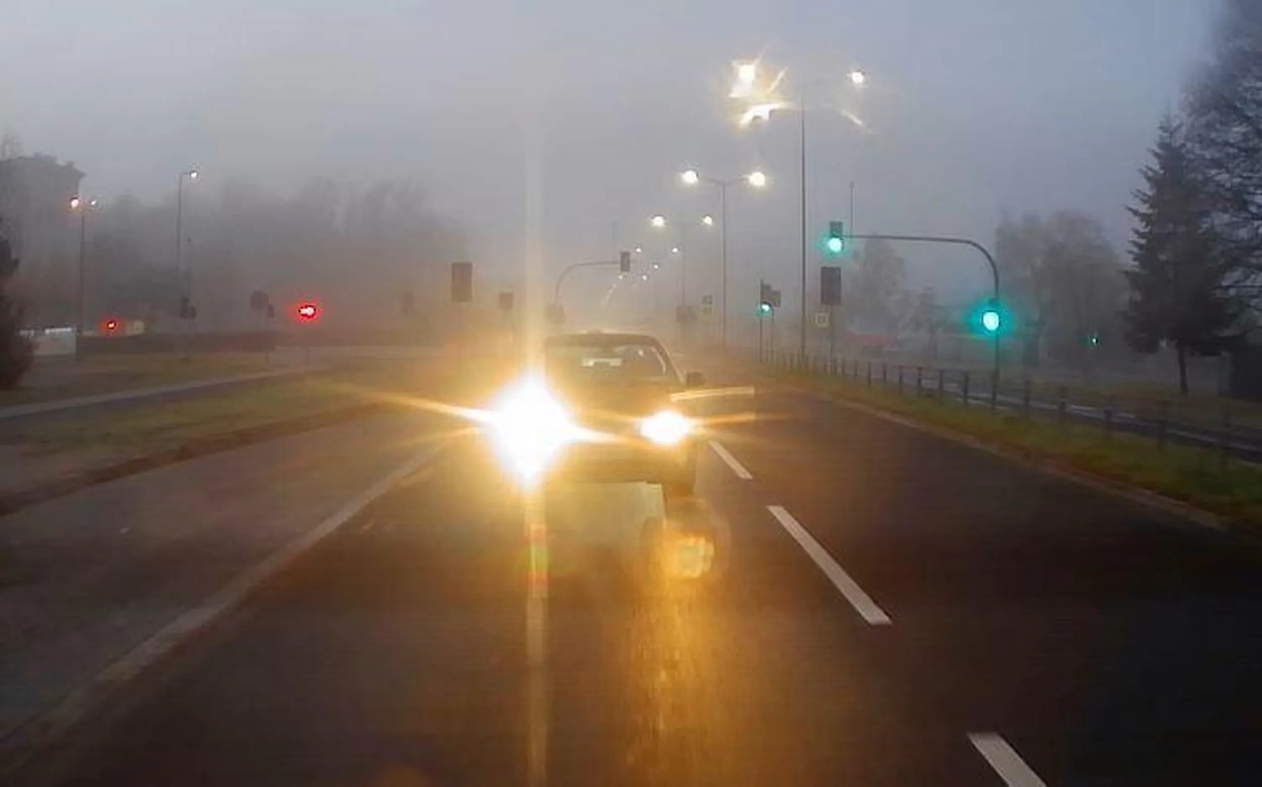 kolejny z fantastycznie ustawionym światłem