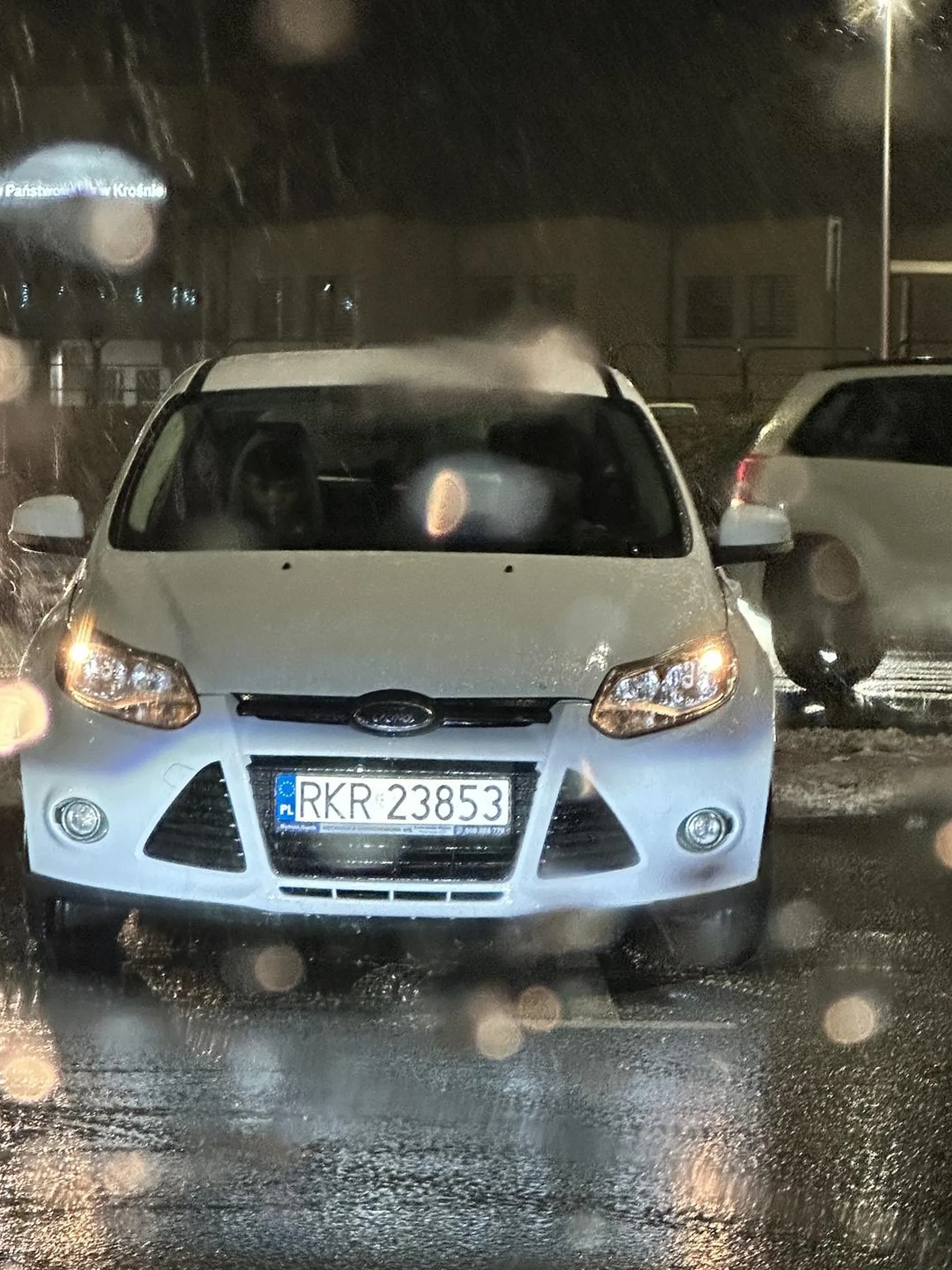 Naucz się parkować gościu?️?