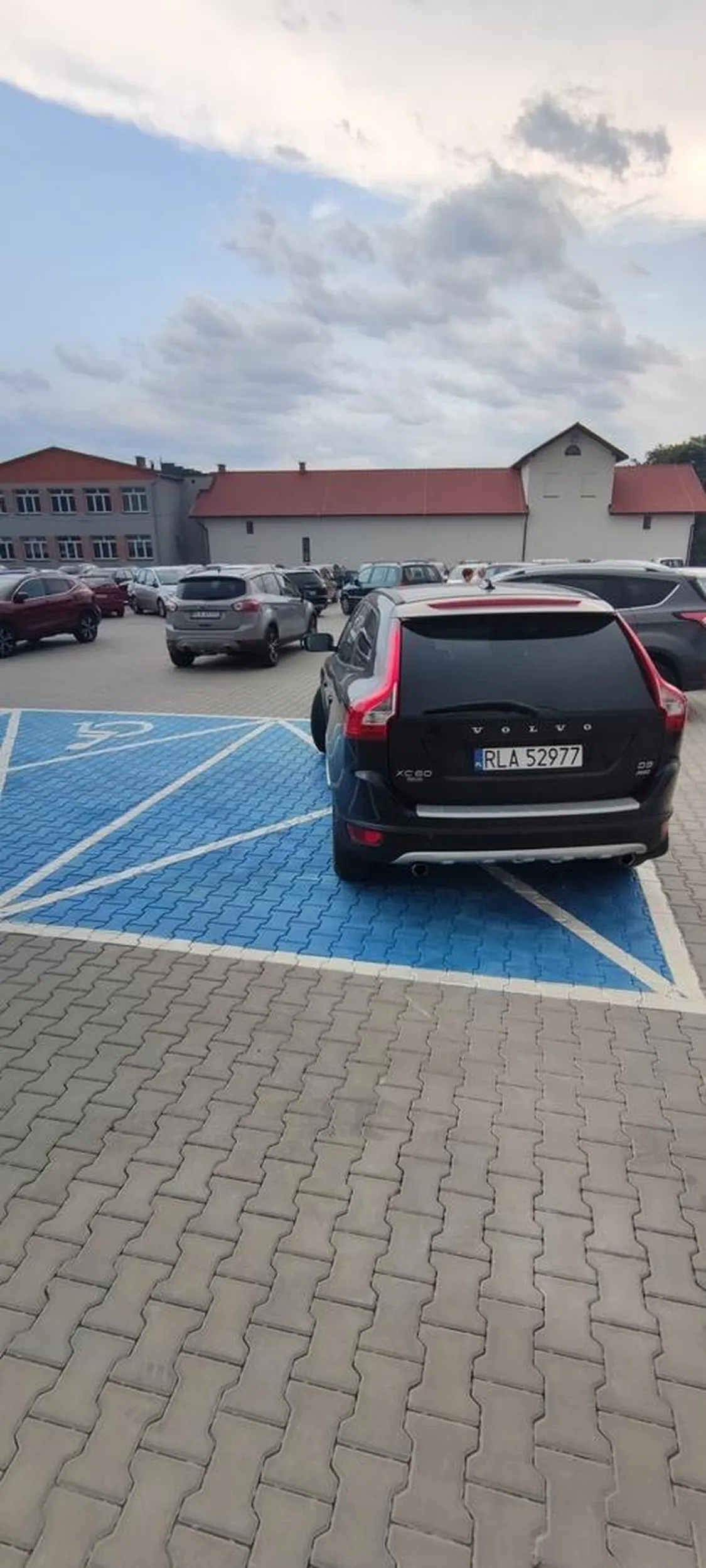 Jak parkujesz naucz się ,gdzie masz kartę inwalidzką