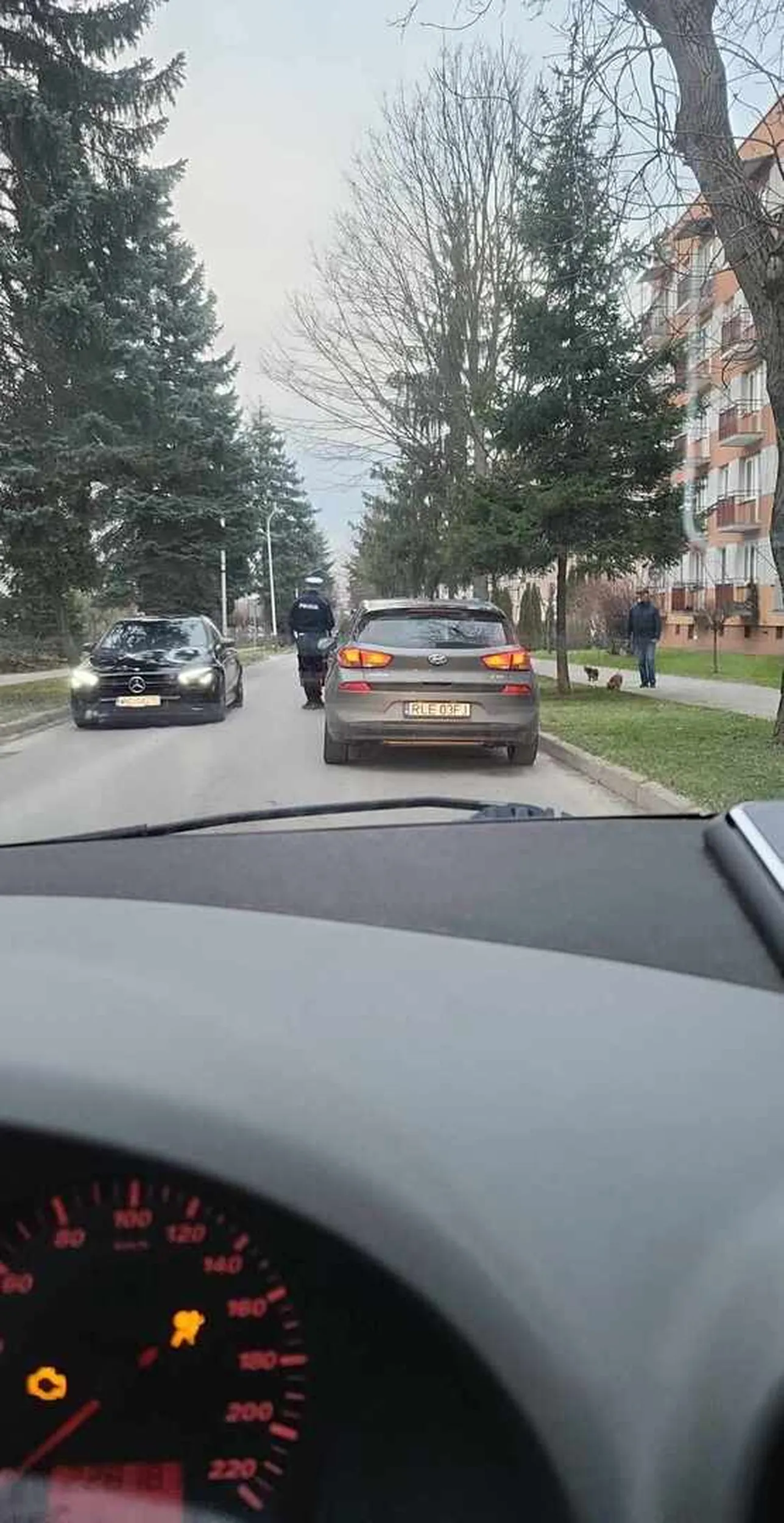 To nieoznakowany pojazd policji