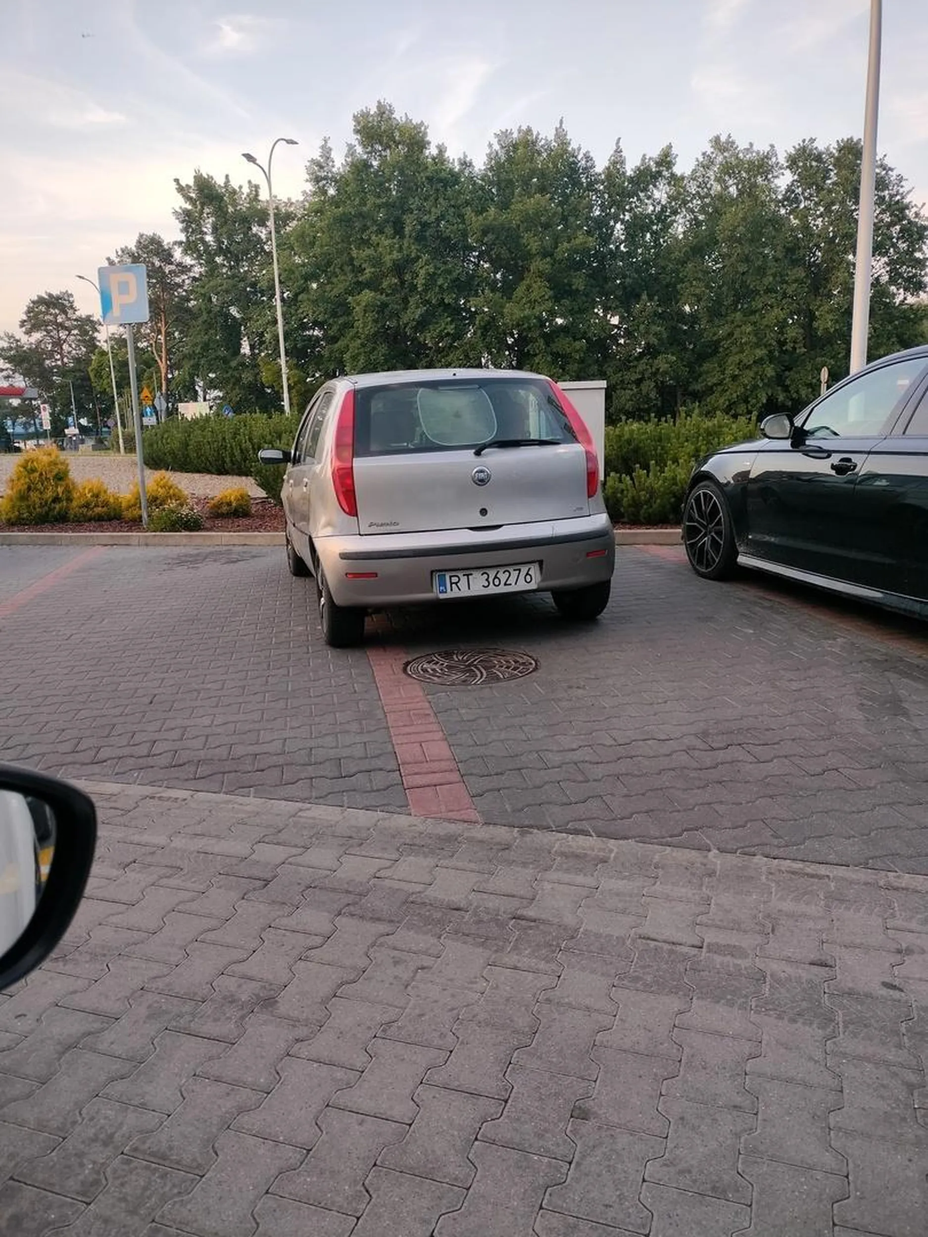 Tak nie parkujemy