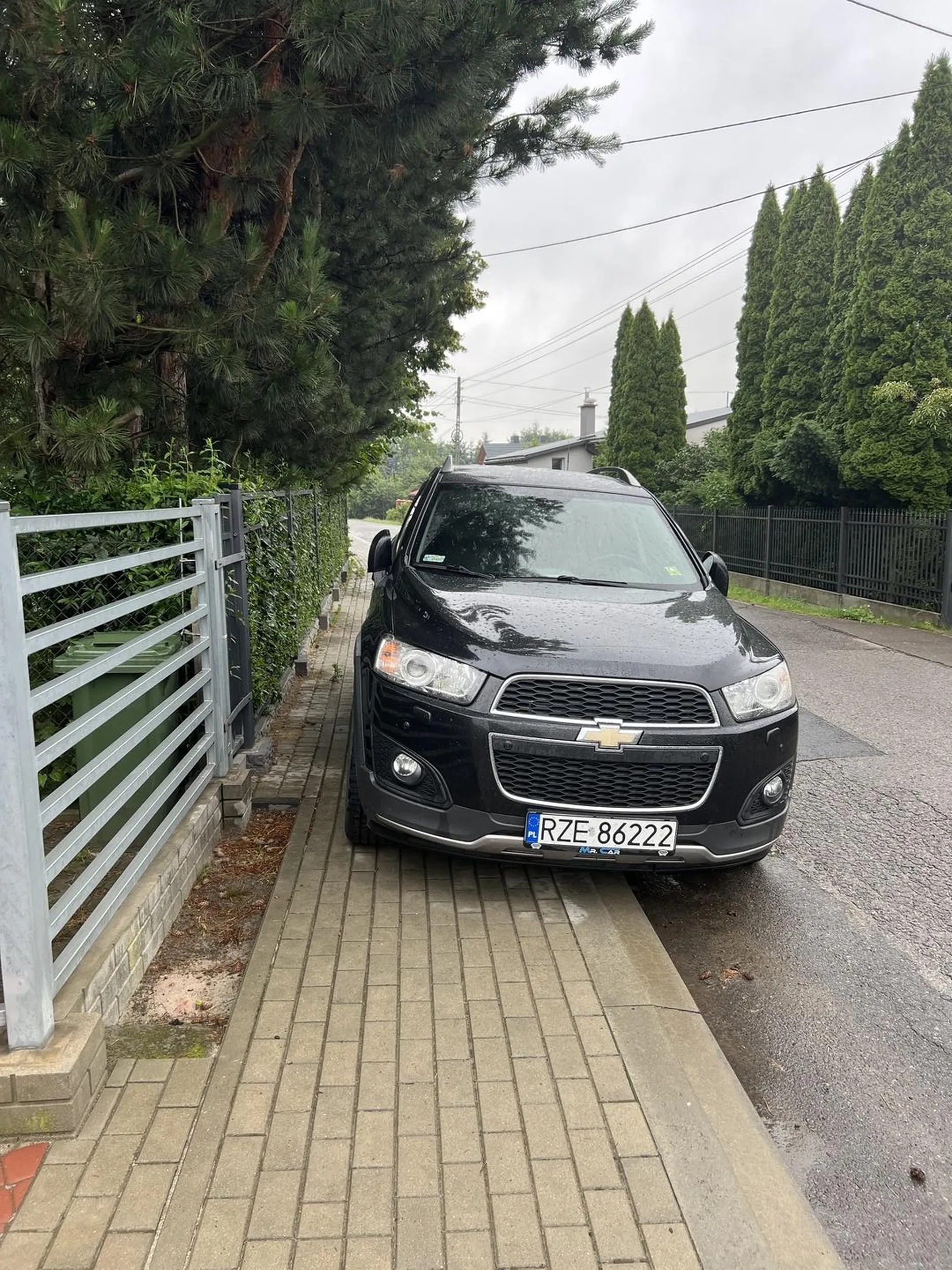 Nie ma jak przejść chodnikiem