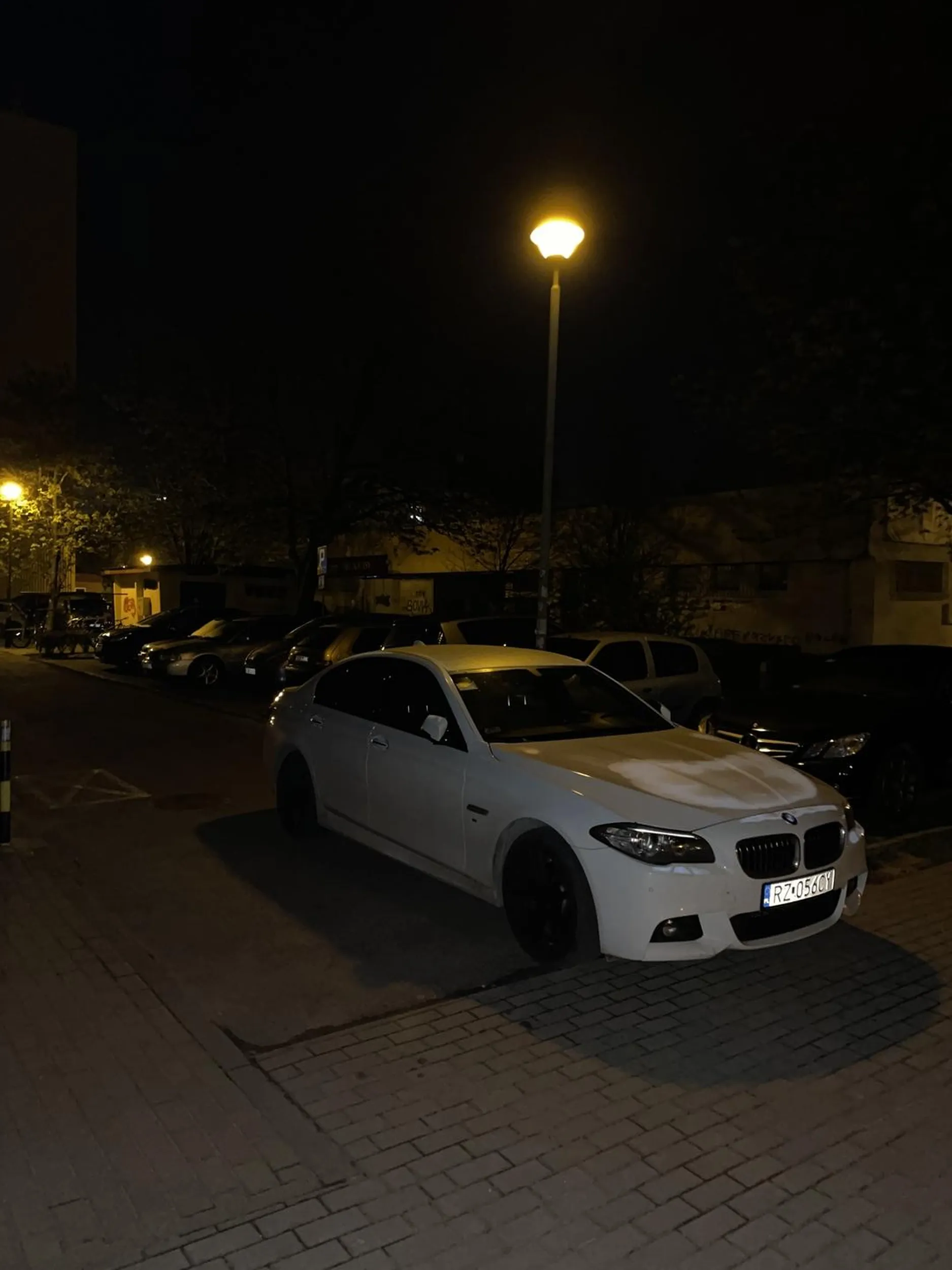 Wiesniak jakich mało, wielki Pan z BMW