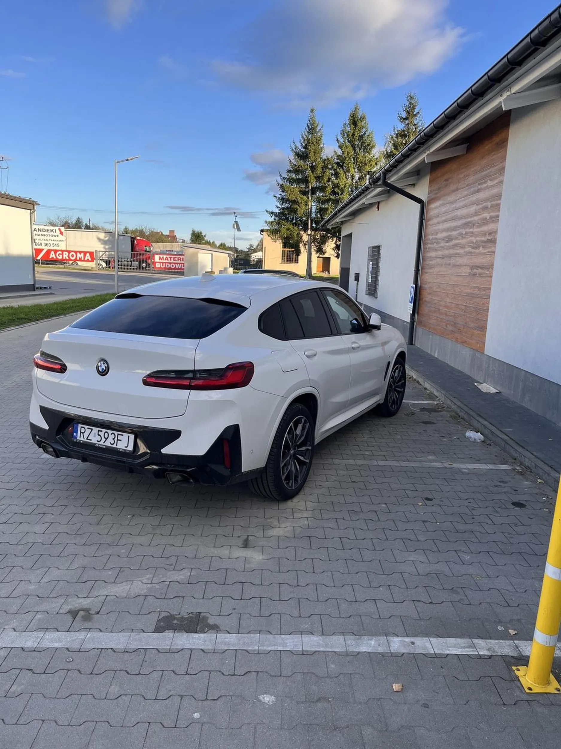 Parkowanie na 3 miejsca